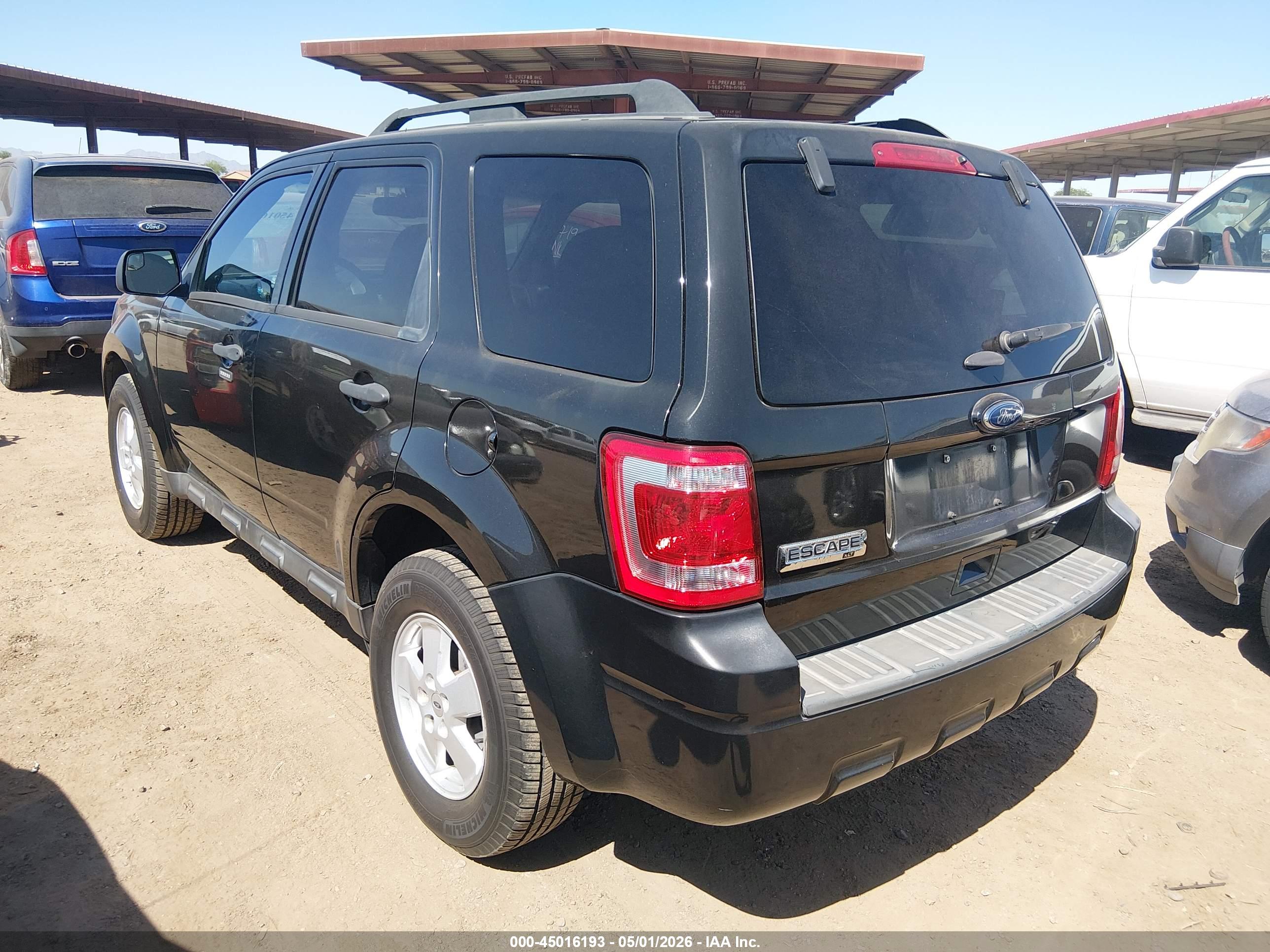 FORD ESCAPE image 3
