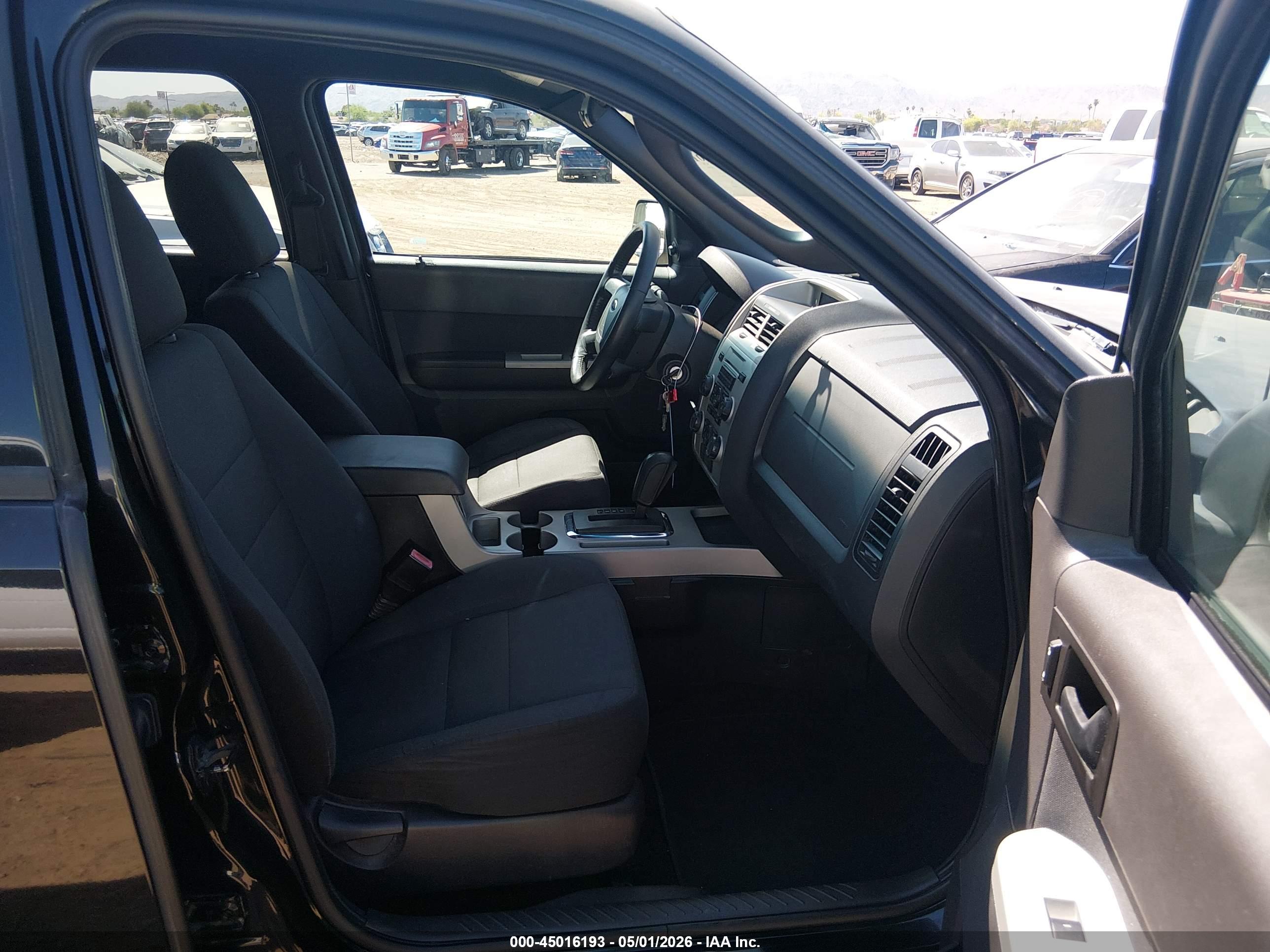 FORD ESCAPE image 5