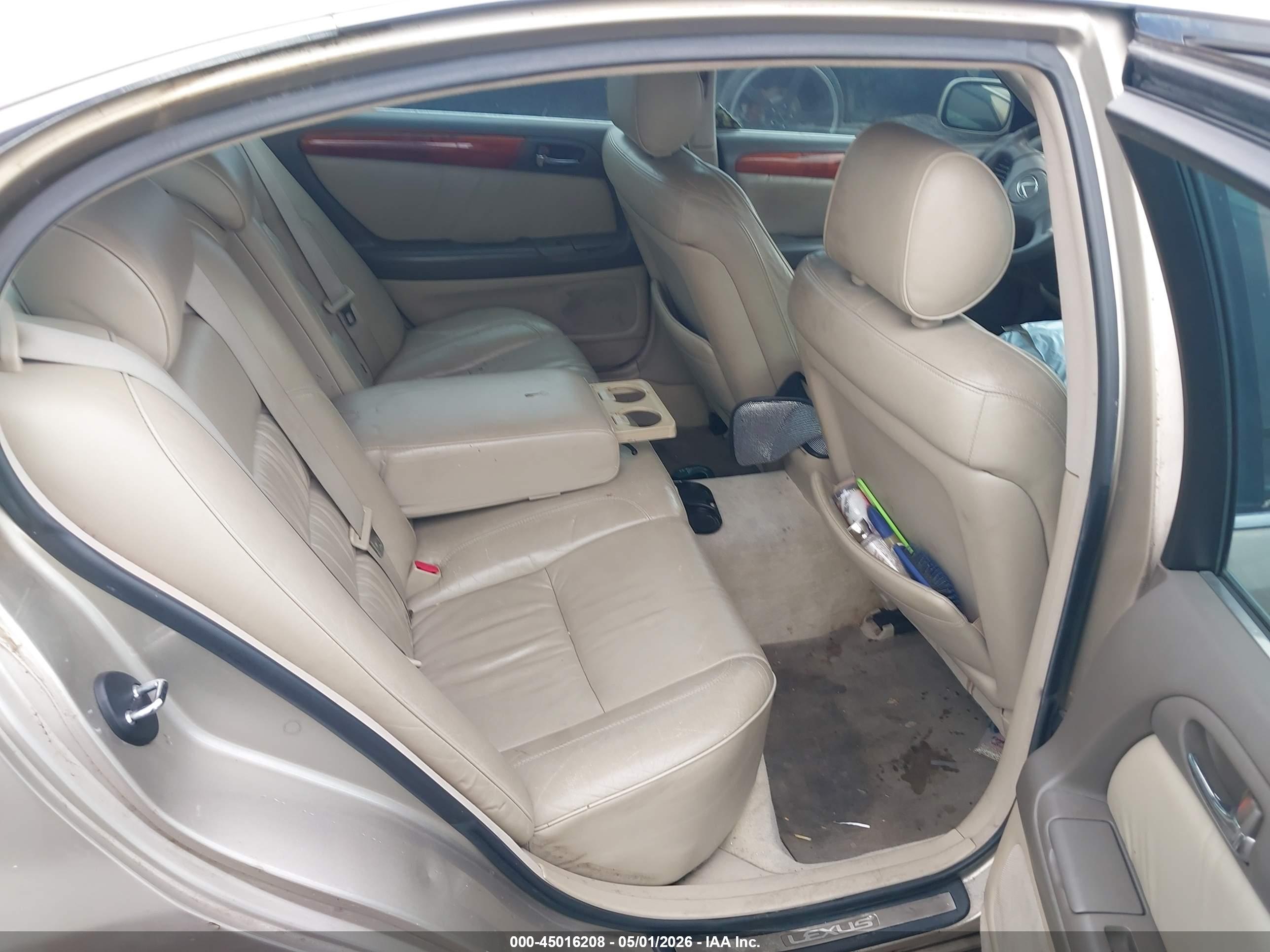 LEXUS GS image 8