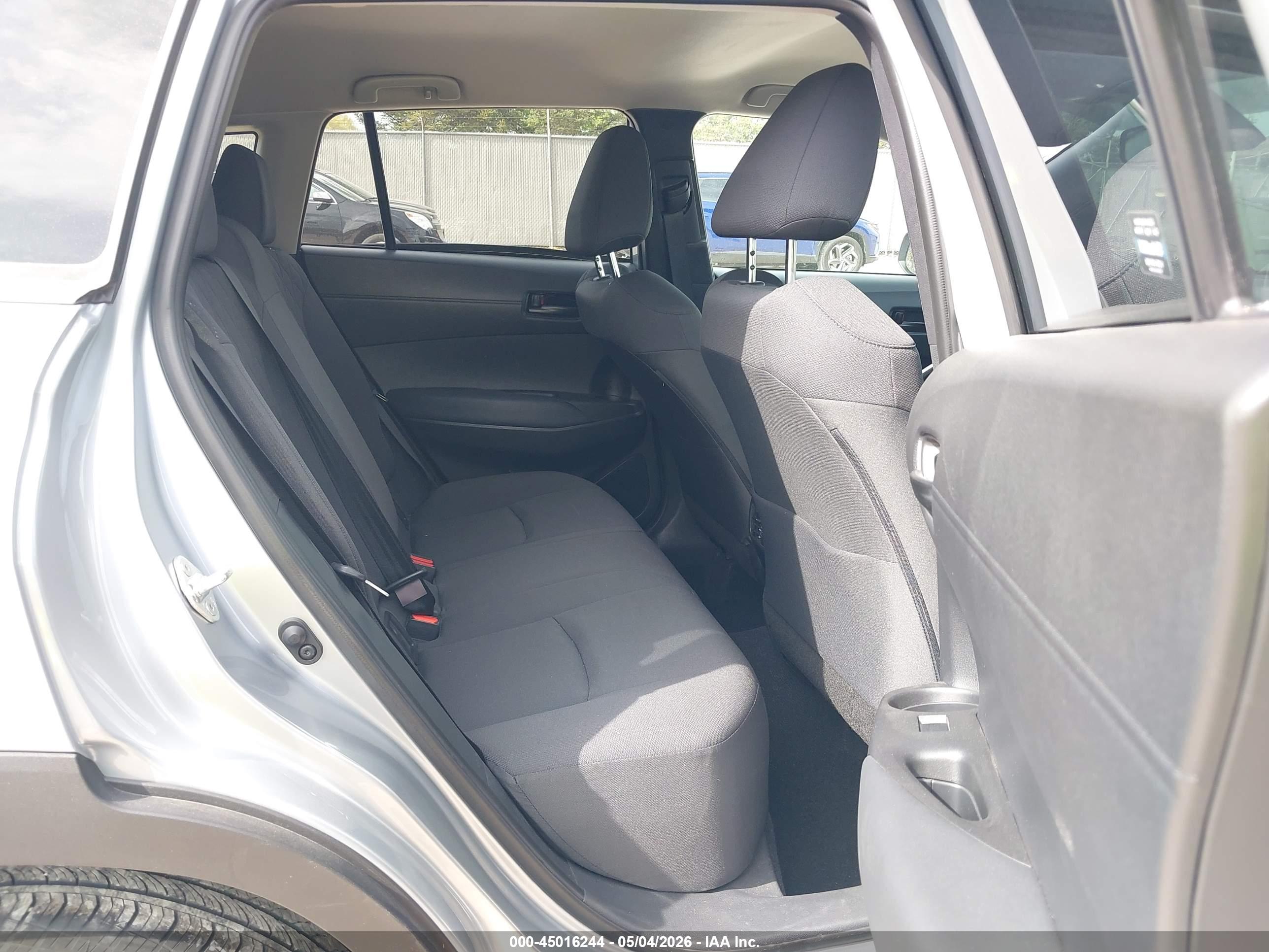 TOYOTA COROLLA image 8
