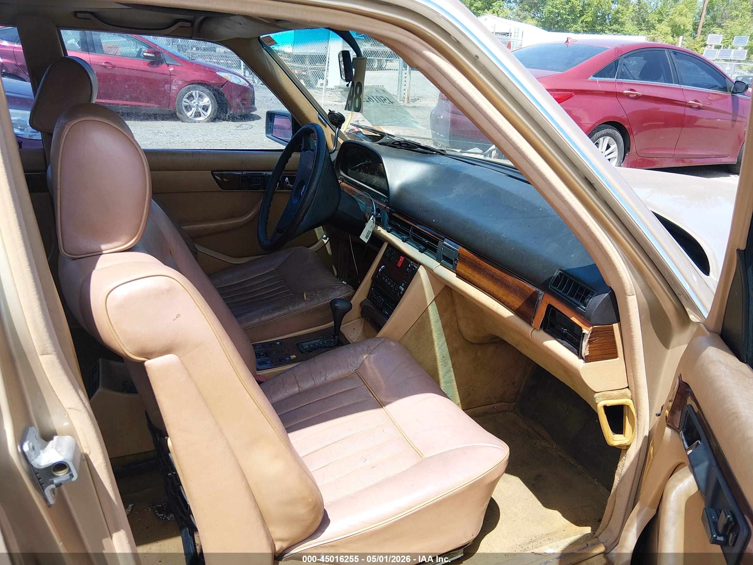 MERCEDES-BENZ 380 image 5