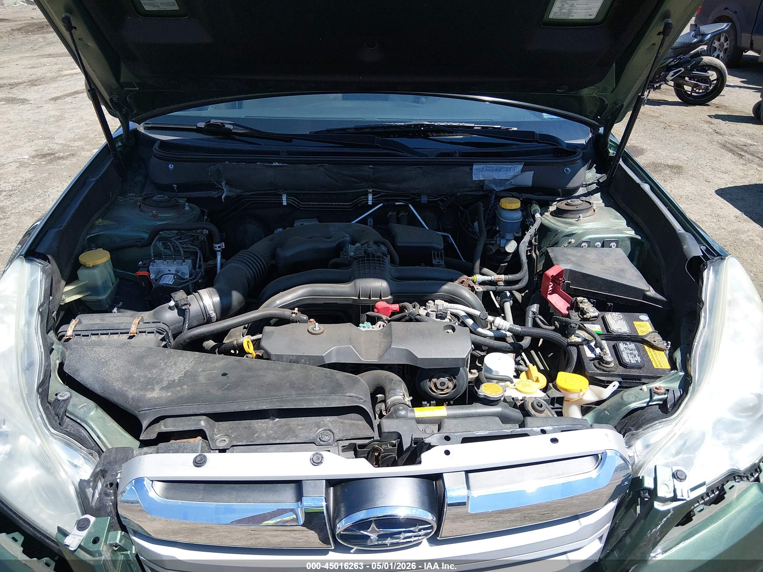 SUBARU OUTBACK image 10