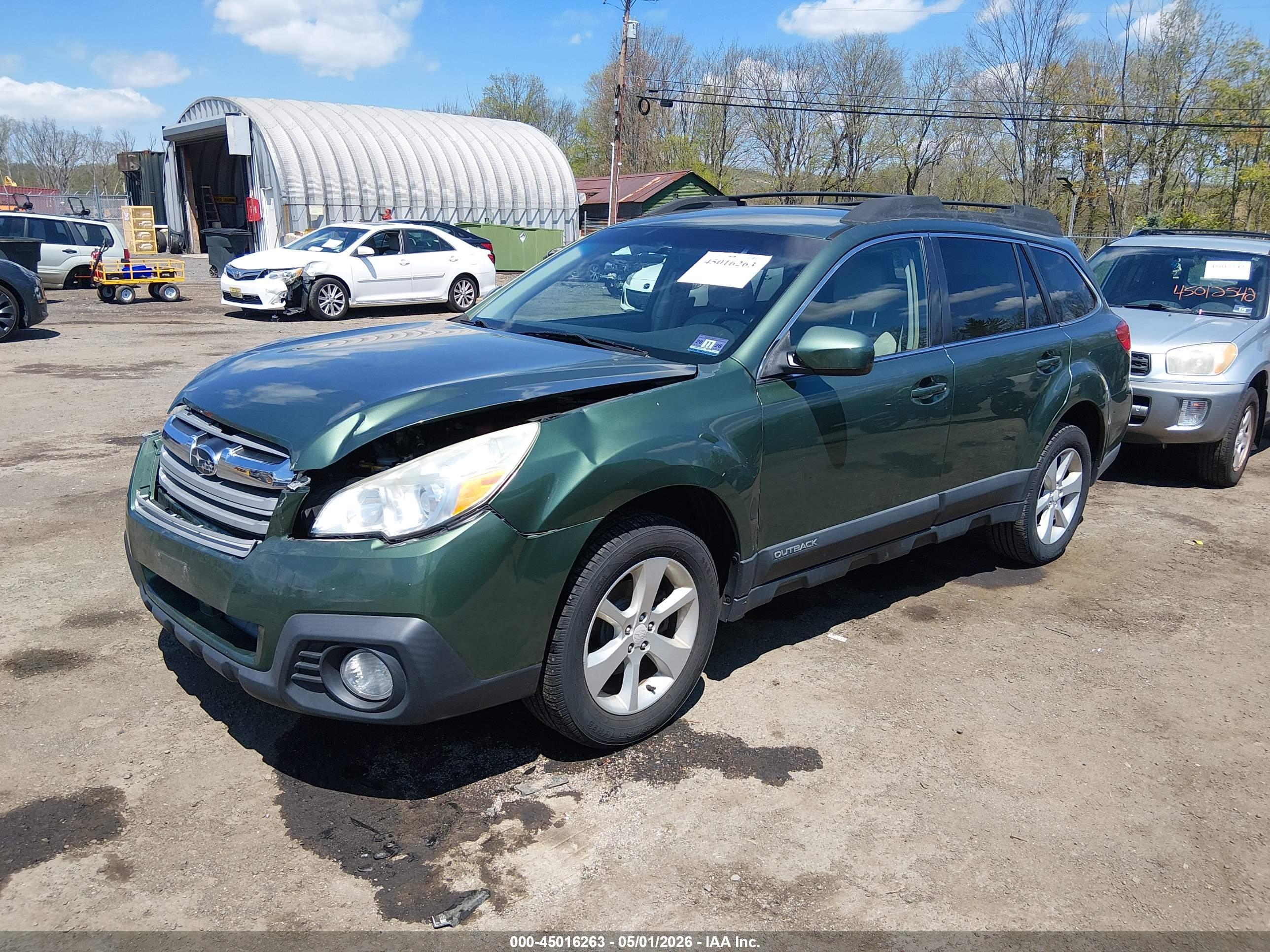 SUBARU OUTBACK image 2