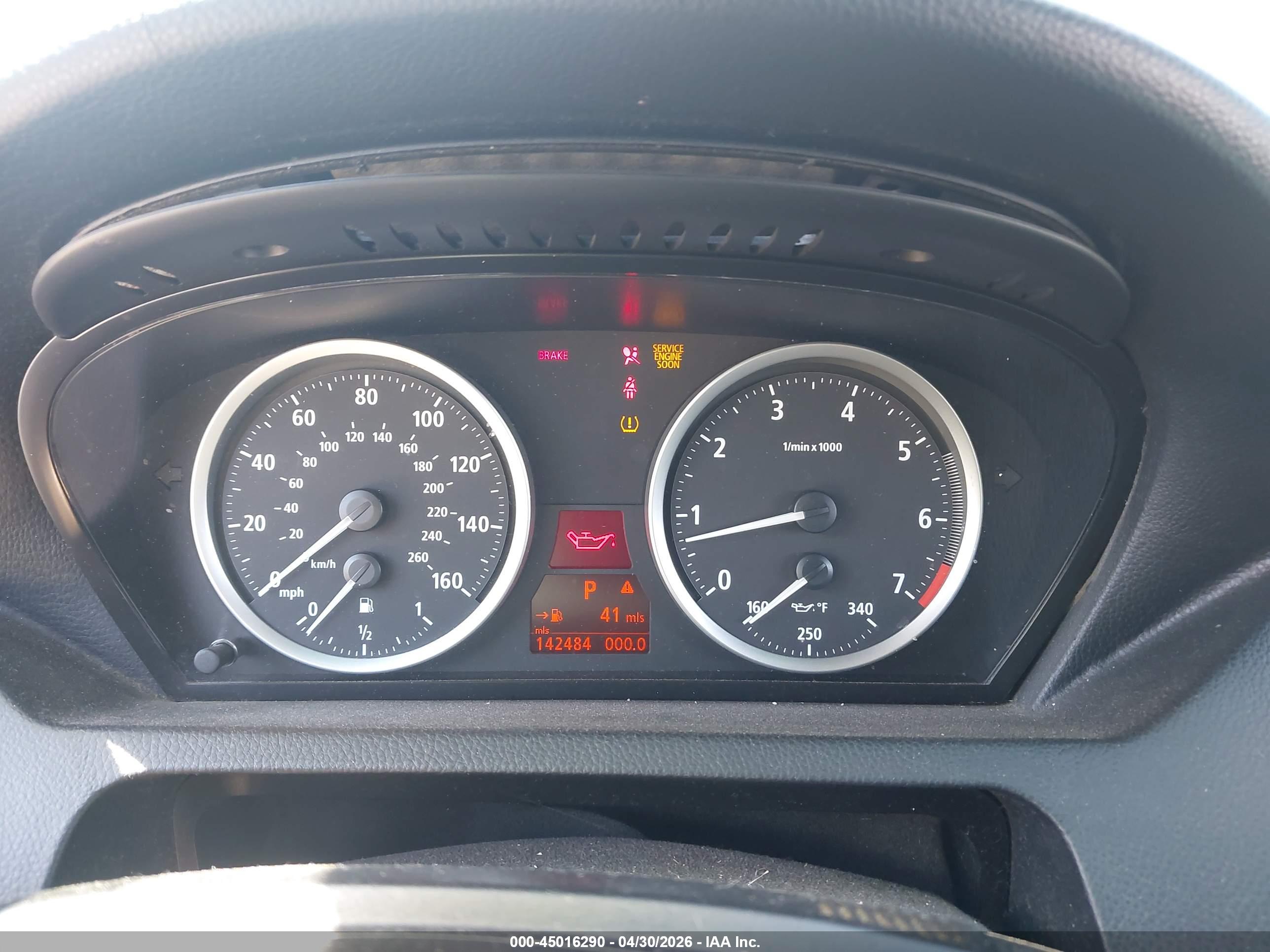 BMW 650I image 7