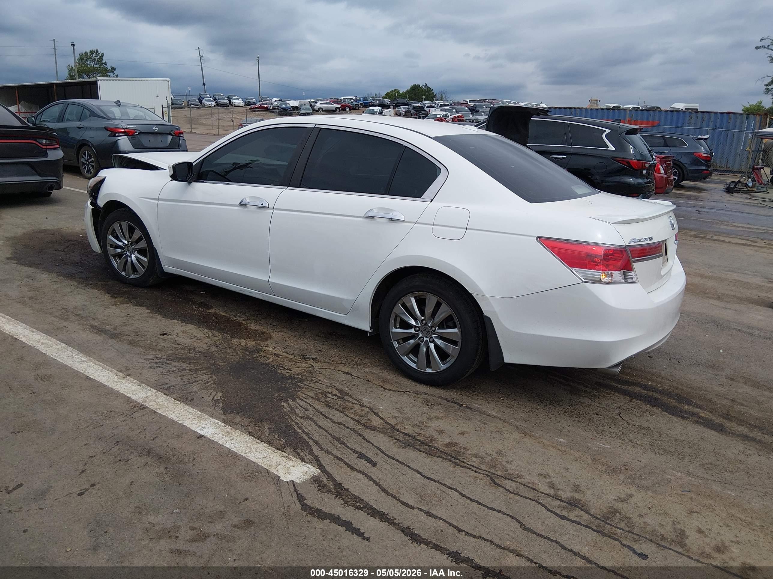 HONDA ACCORD image 3