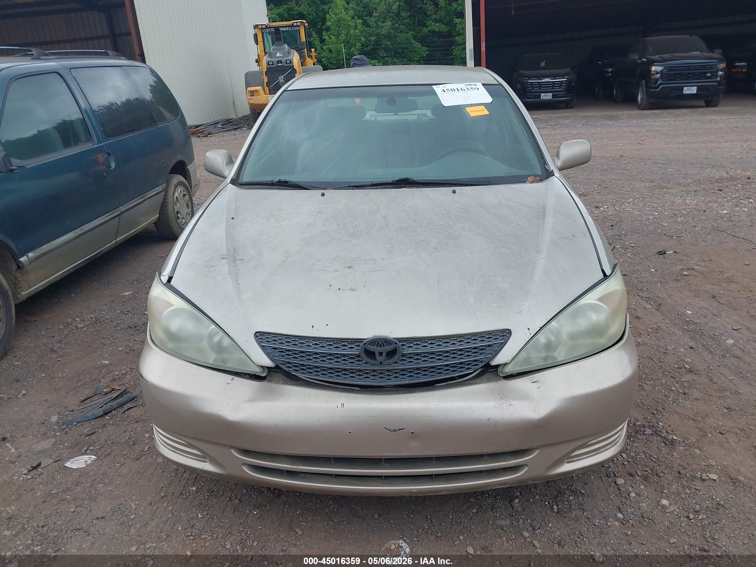 TOYOTA CAMRY image 6