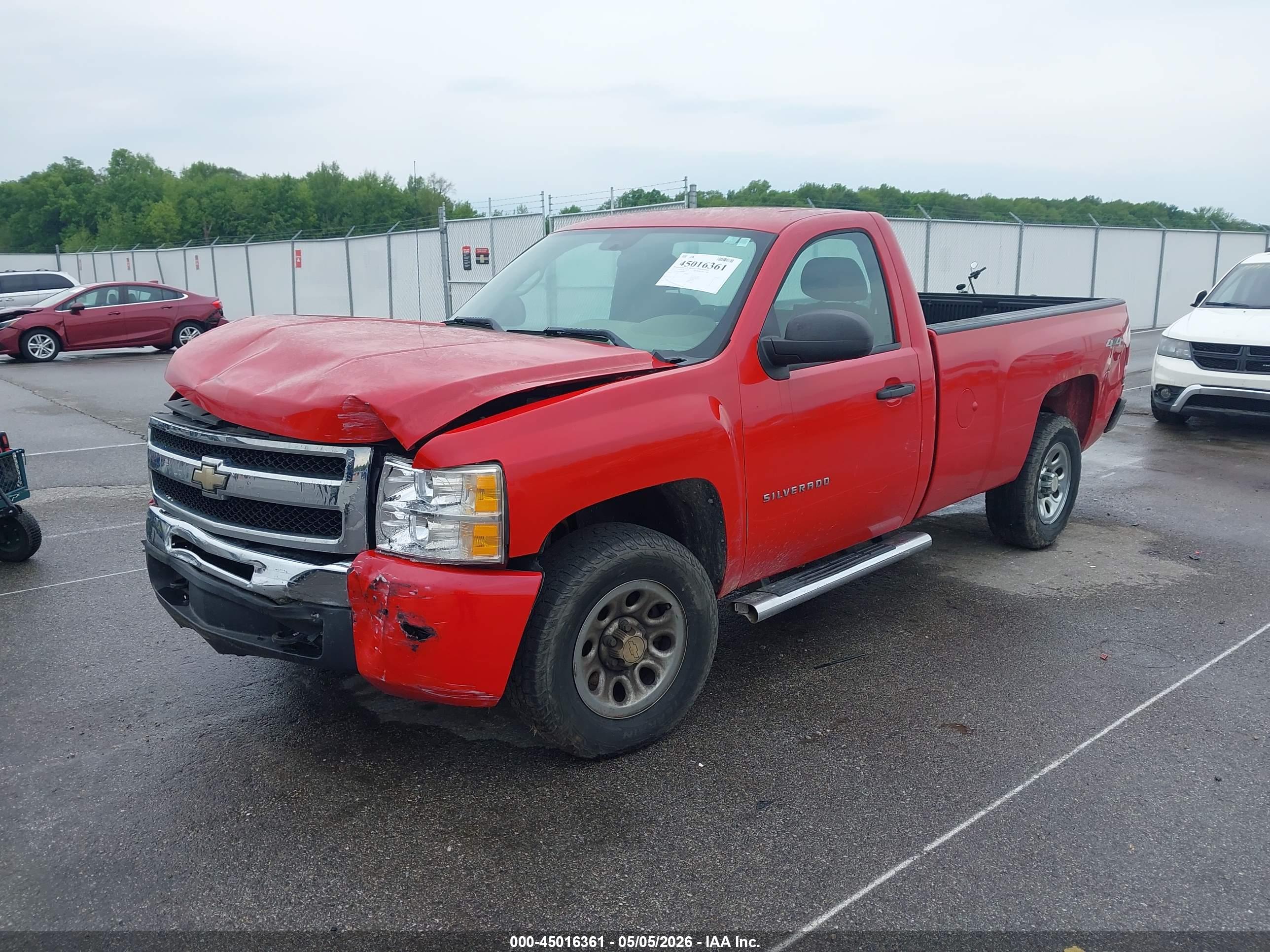 CHEVROLET SILVERADO image 2