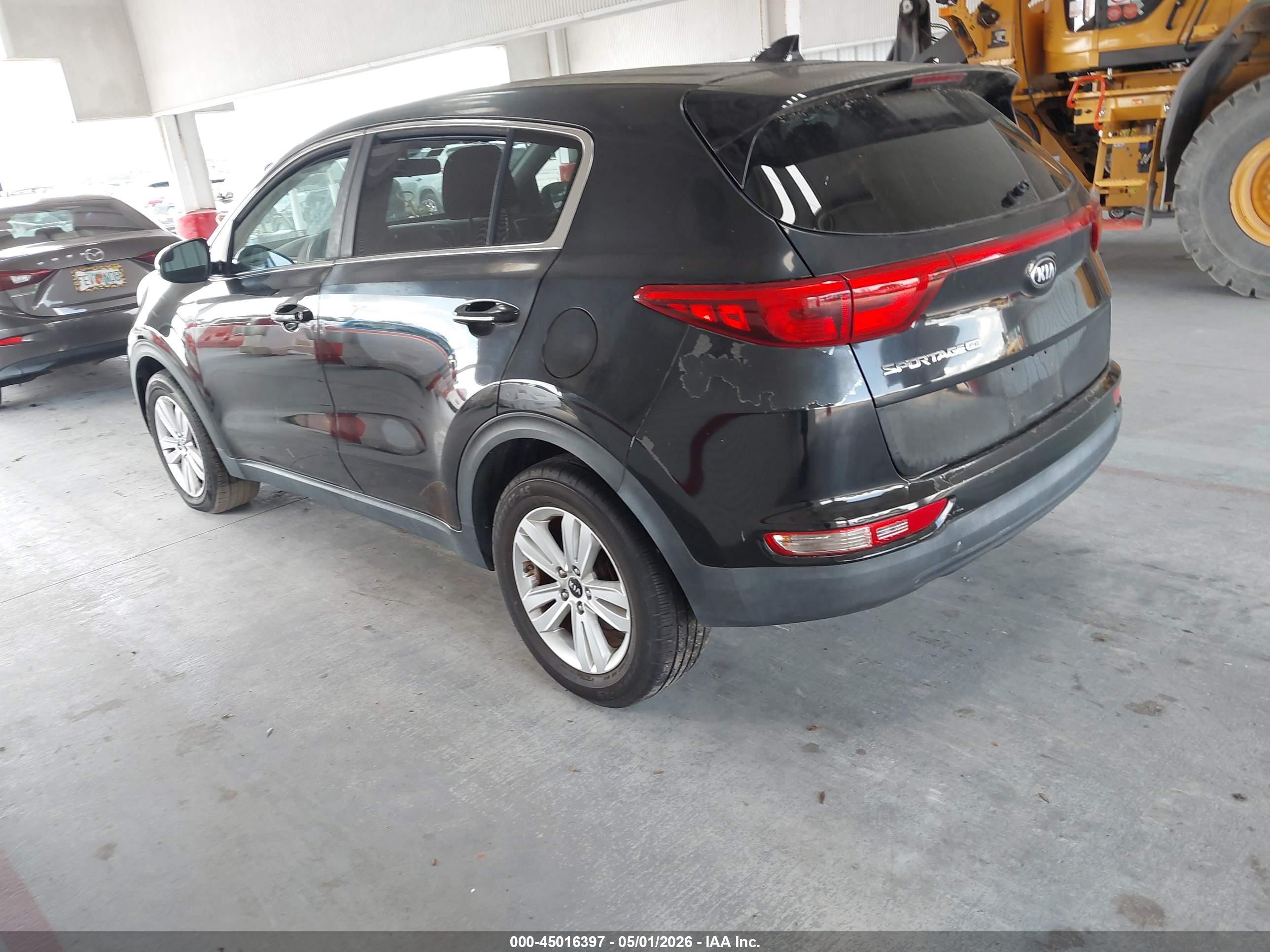 KIA SPORTAGE image 3
