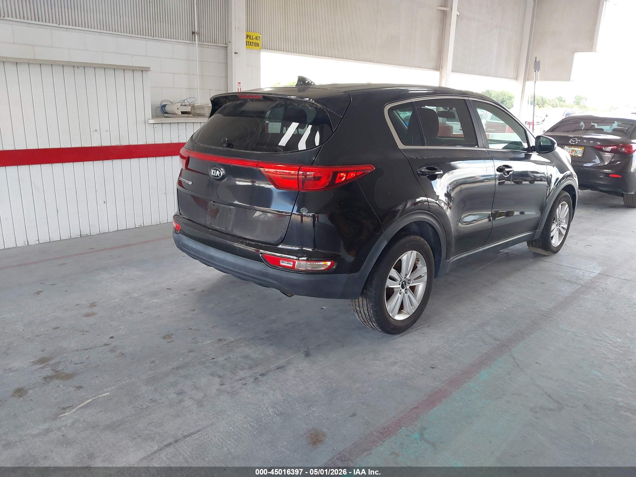 KIA SPORTAGE image 4