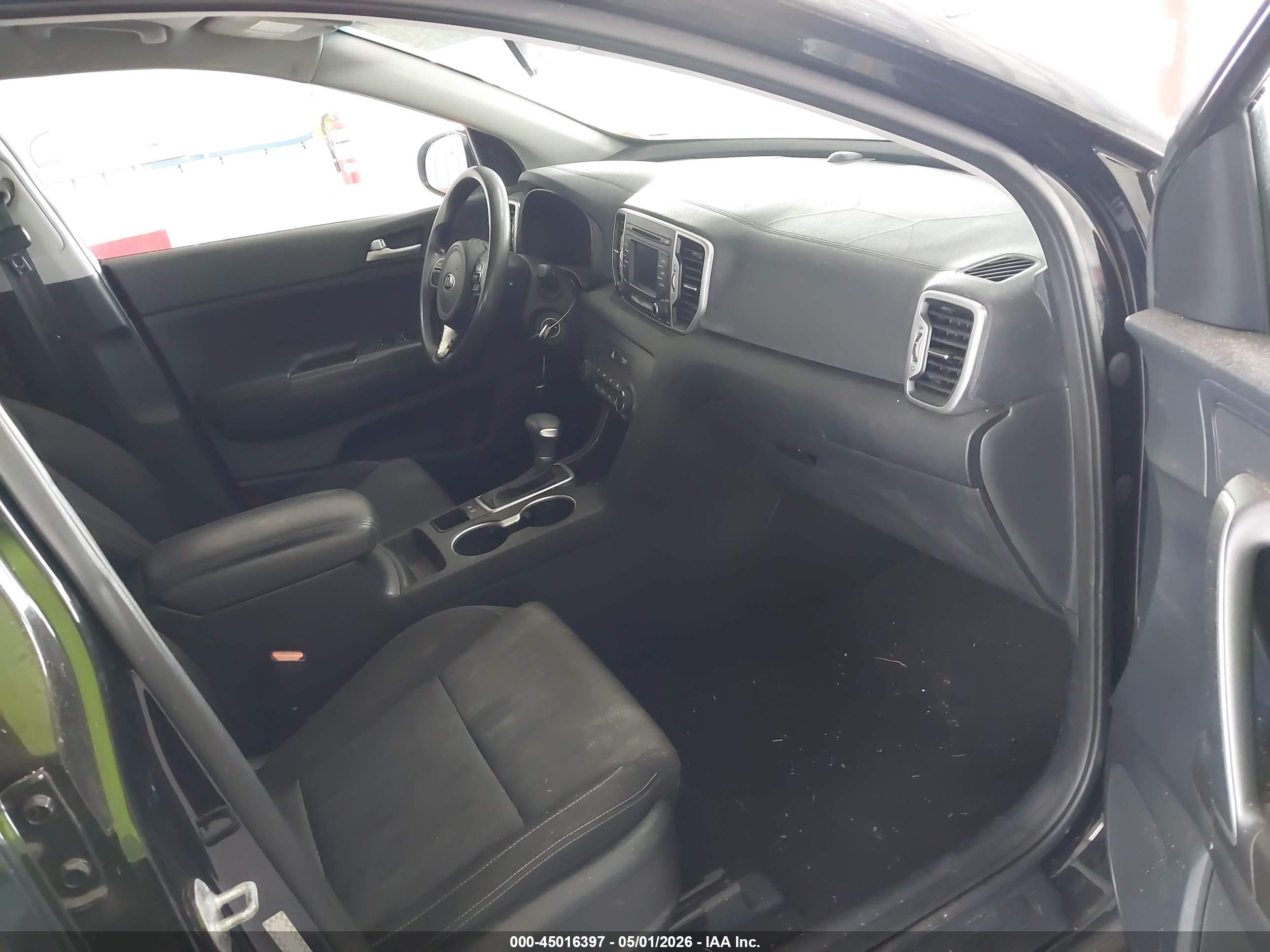 KIA SPORTAGE image 5
