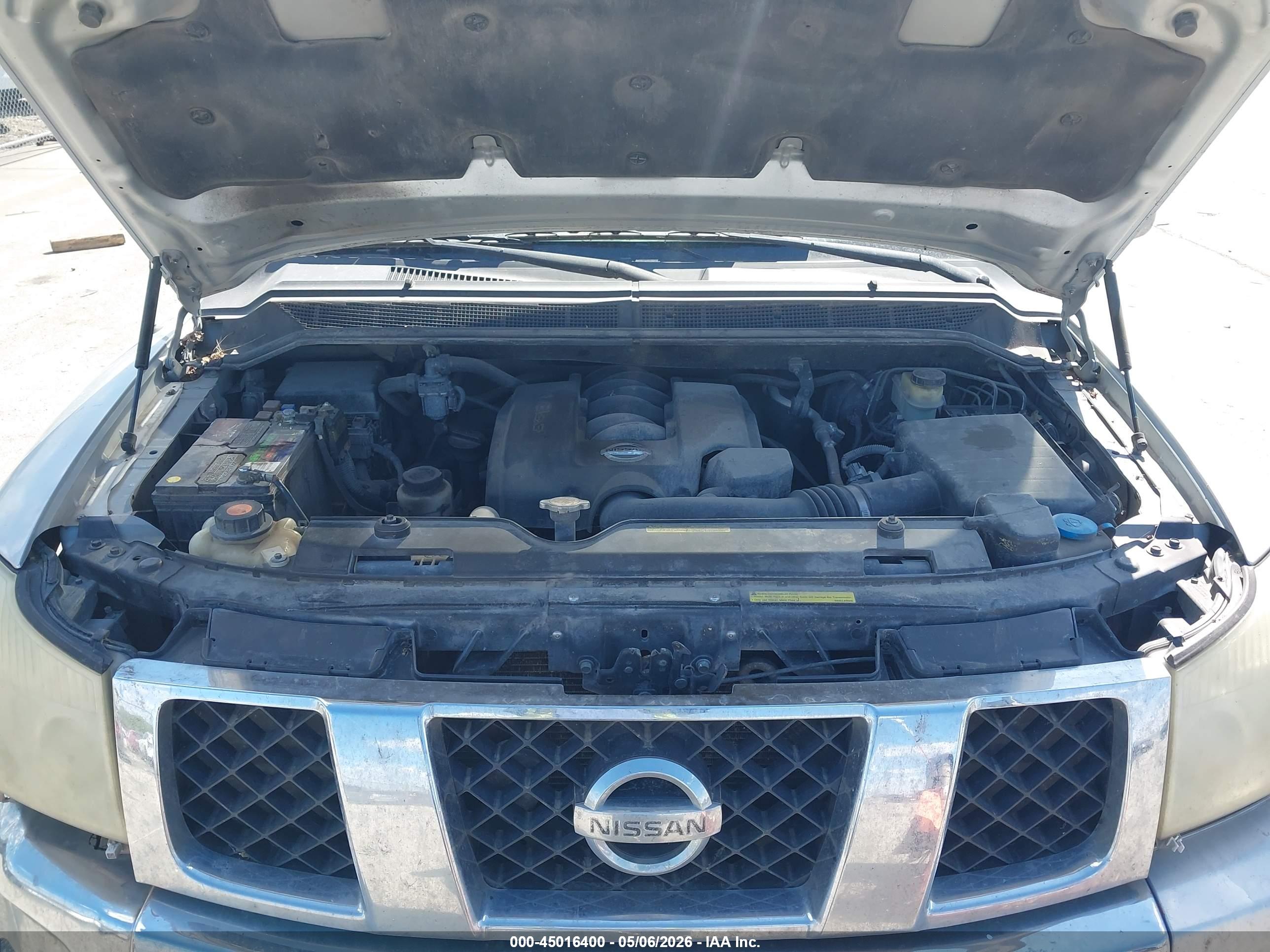 NISSAN TITAN image 10