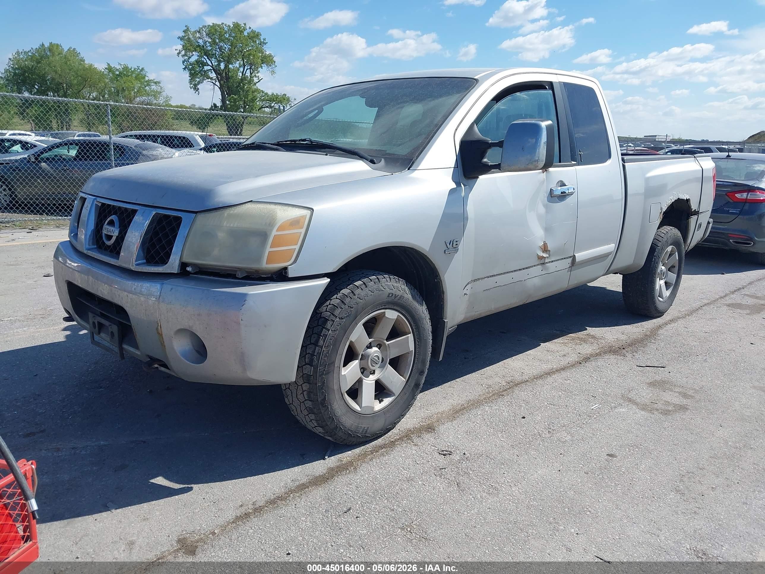 NISSAN TITAN image 2