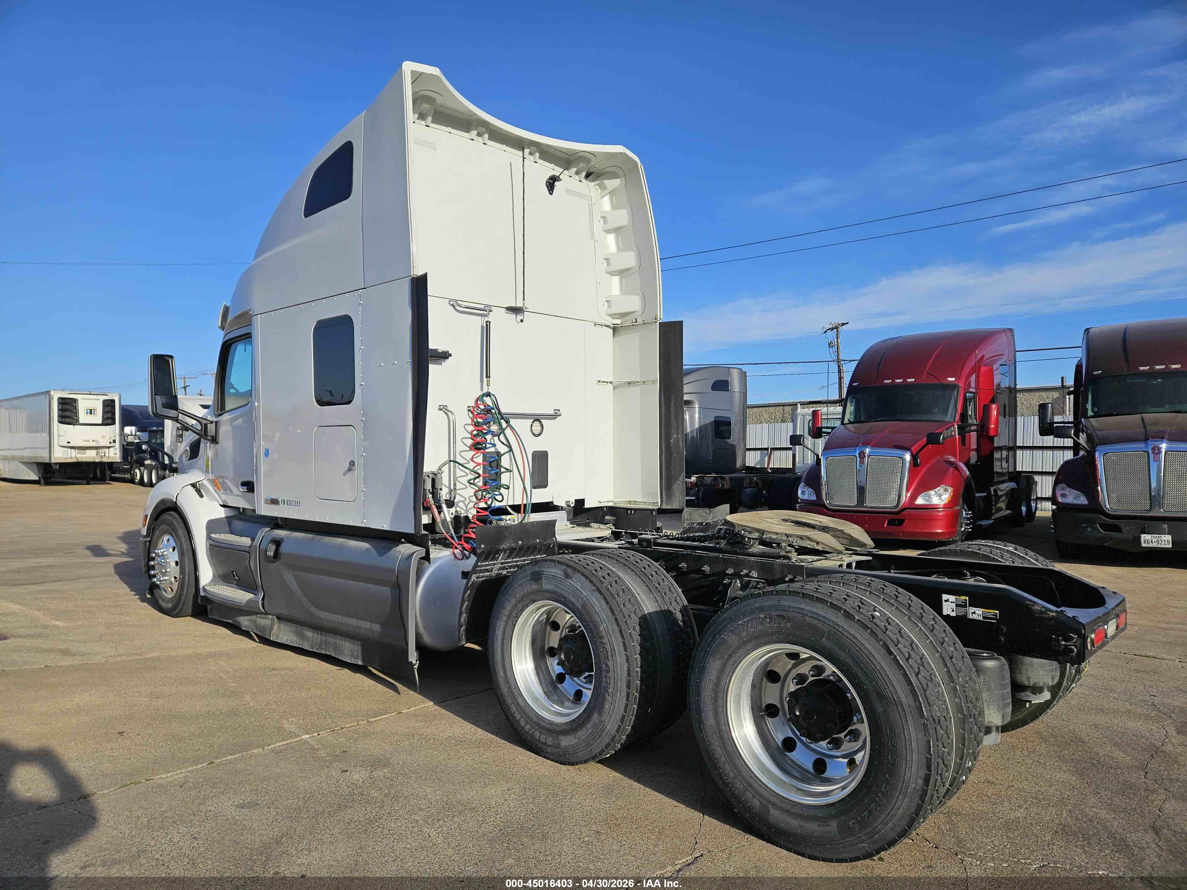 PETERBILT 579 image 3