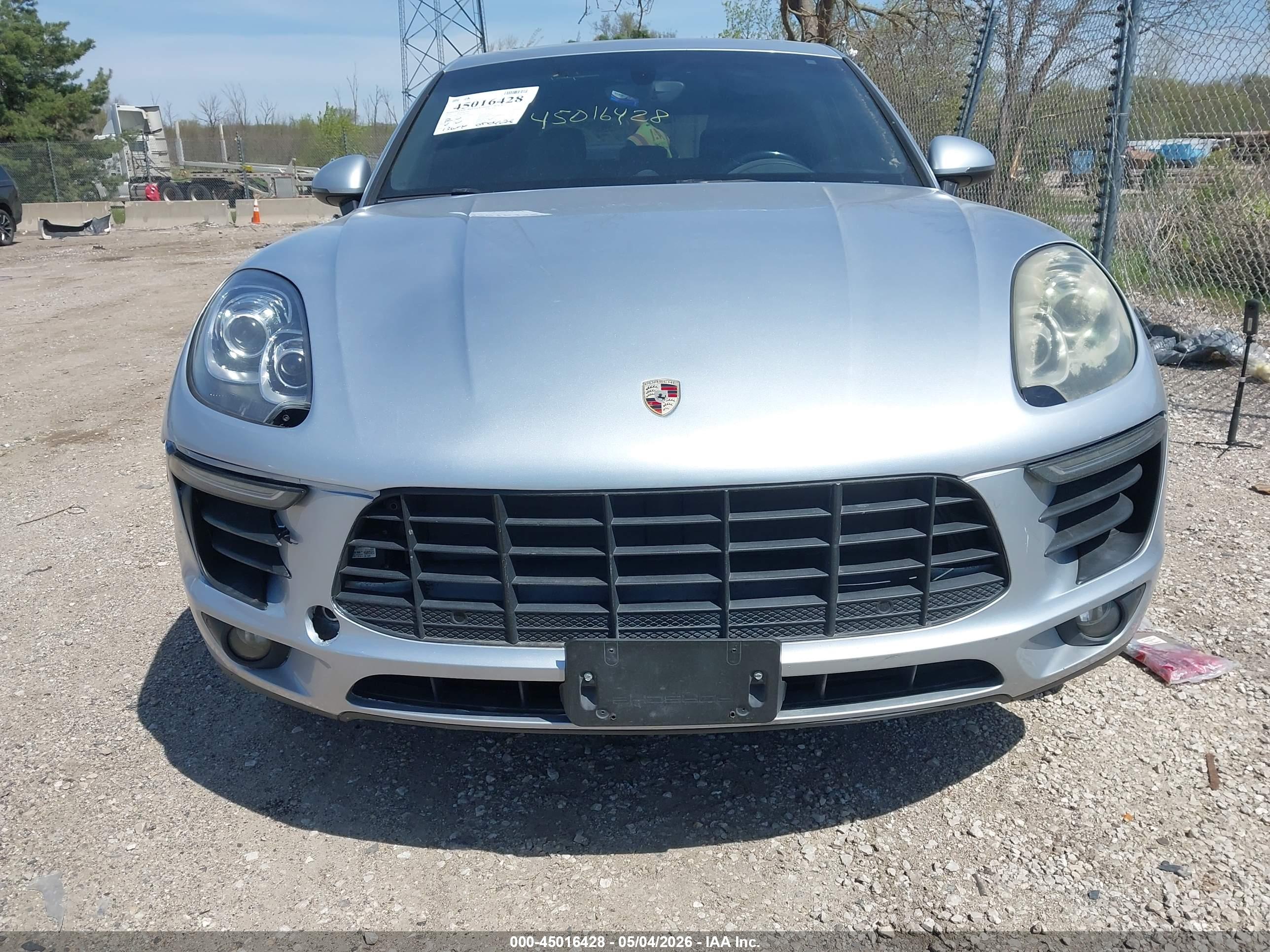 PORSCHE MACAN image 6