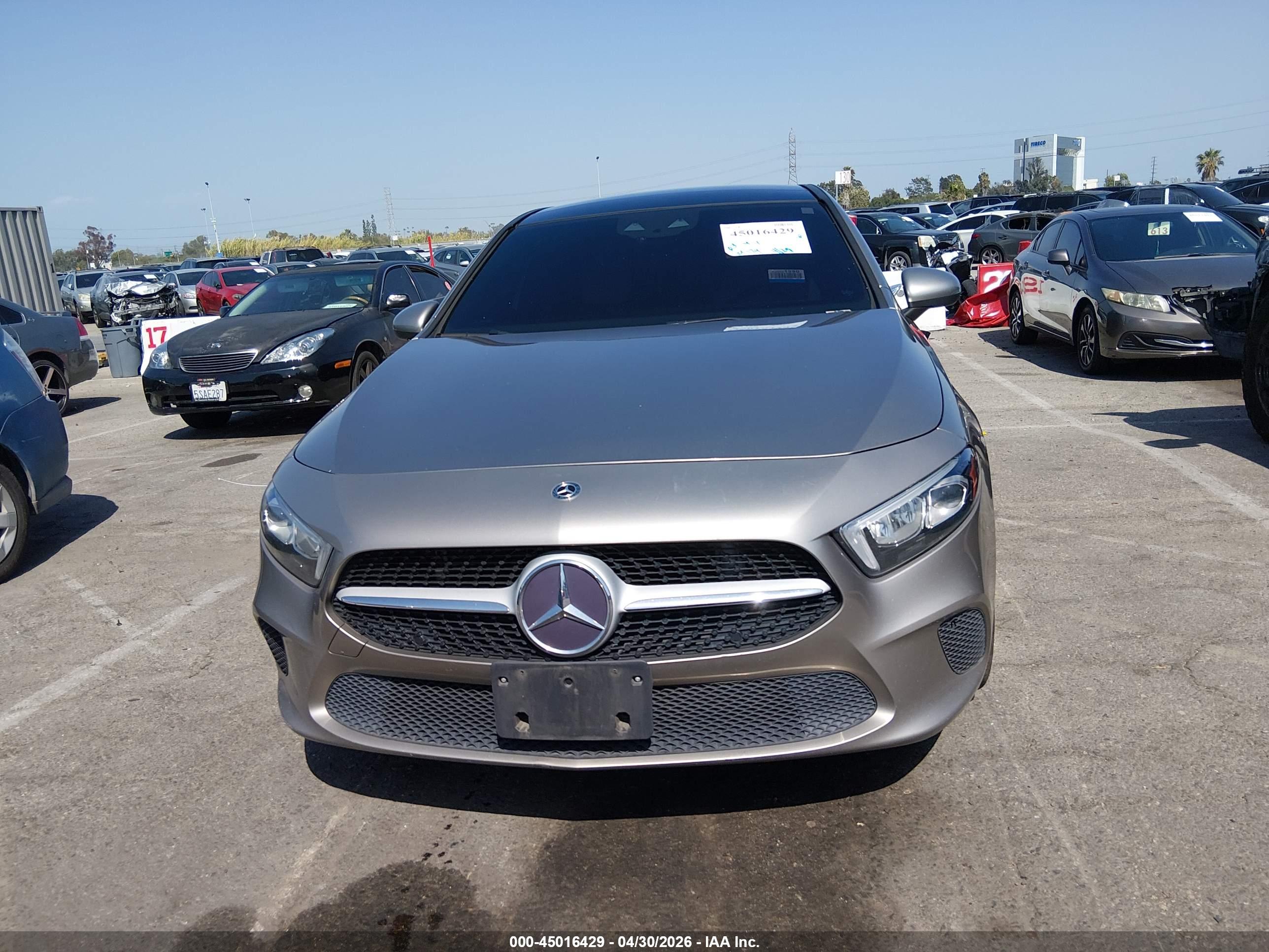 MERCEDES-BENZ A image 6