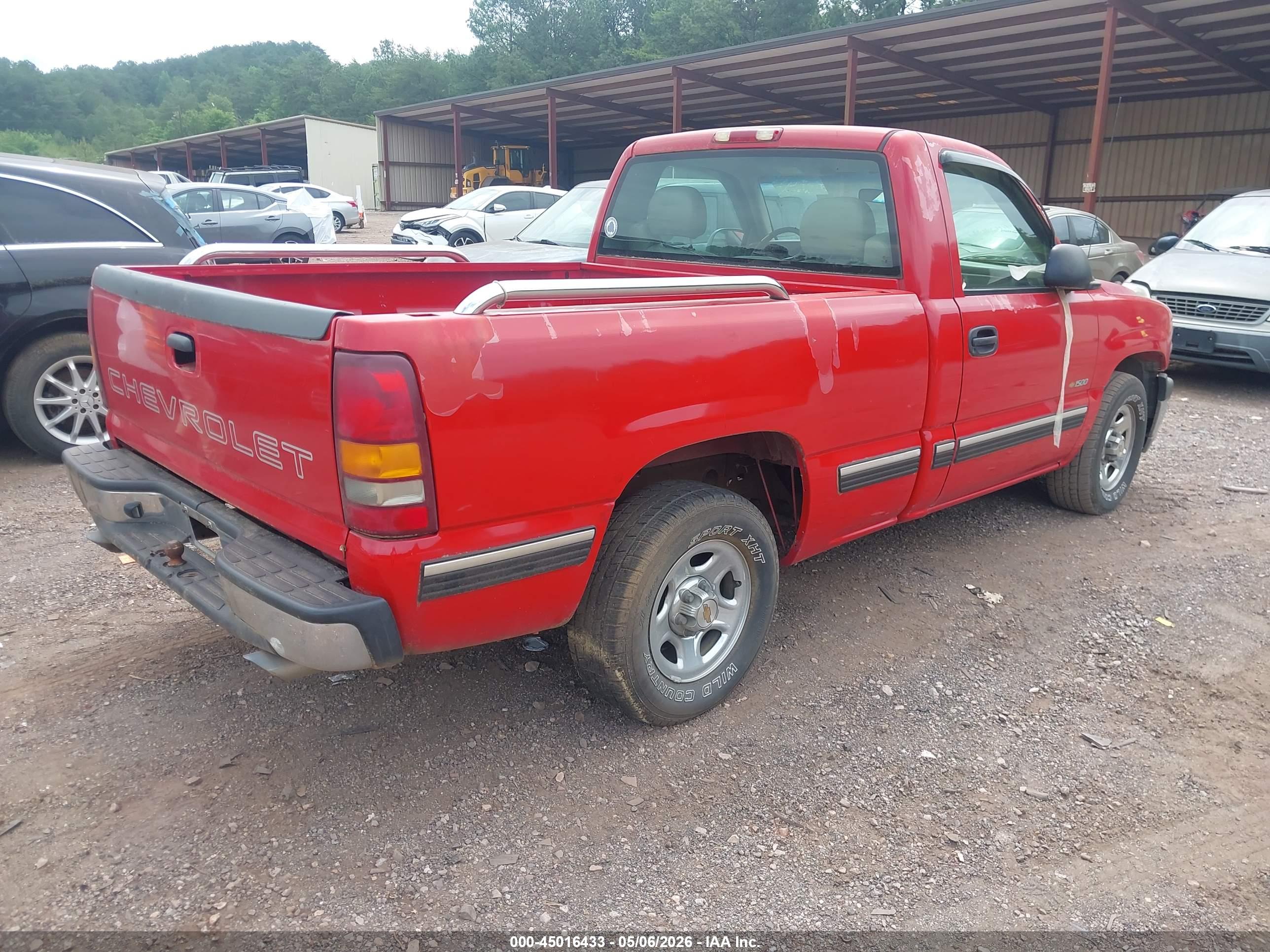 CHEVROLET SILVERADO image 4
