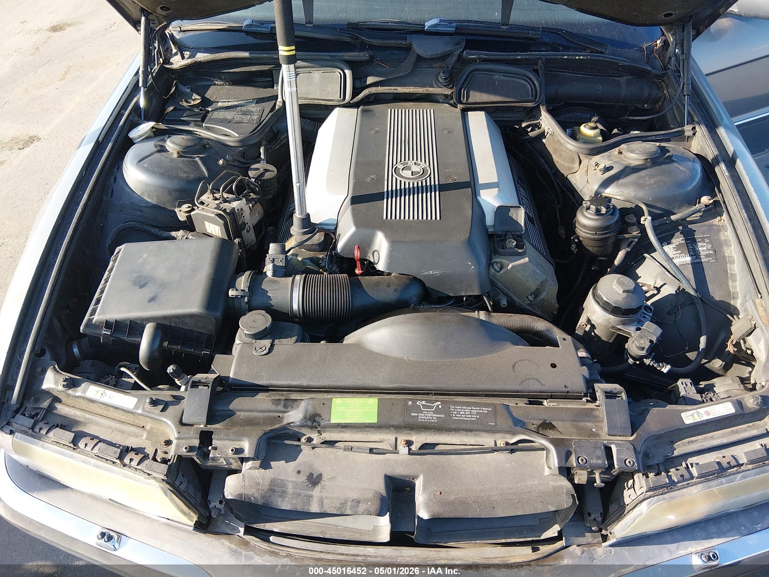 BMW 740IL image 10