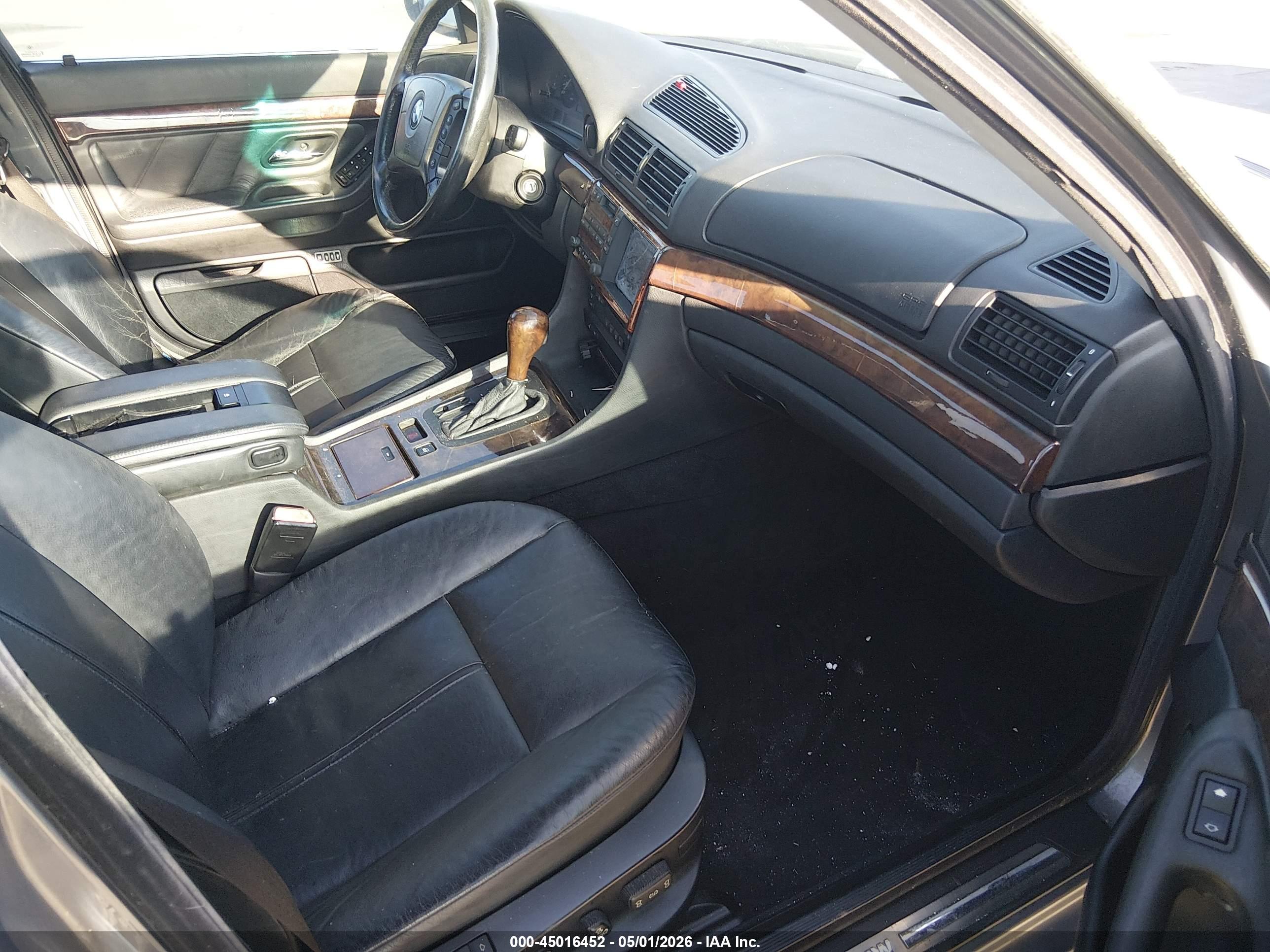BMW 740IL image 5