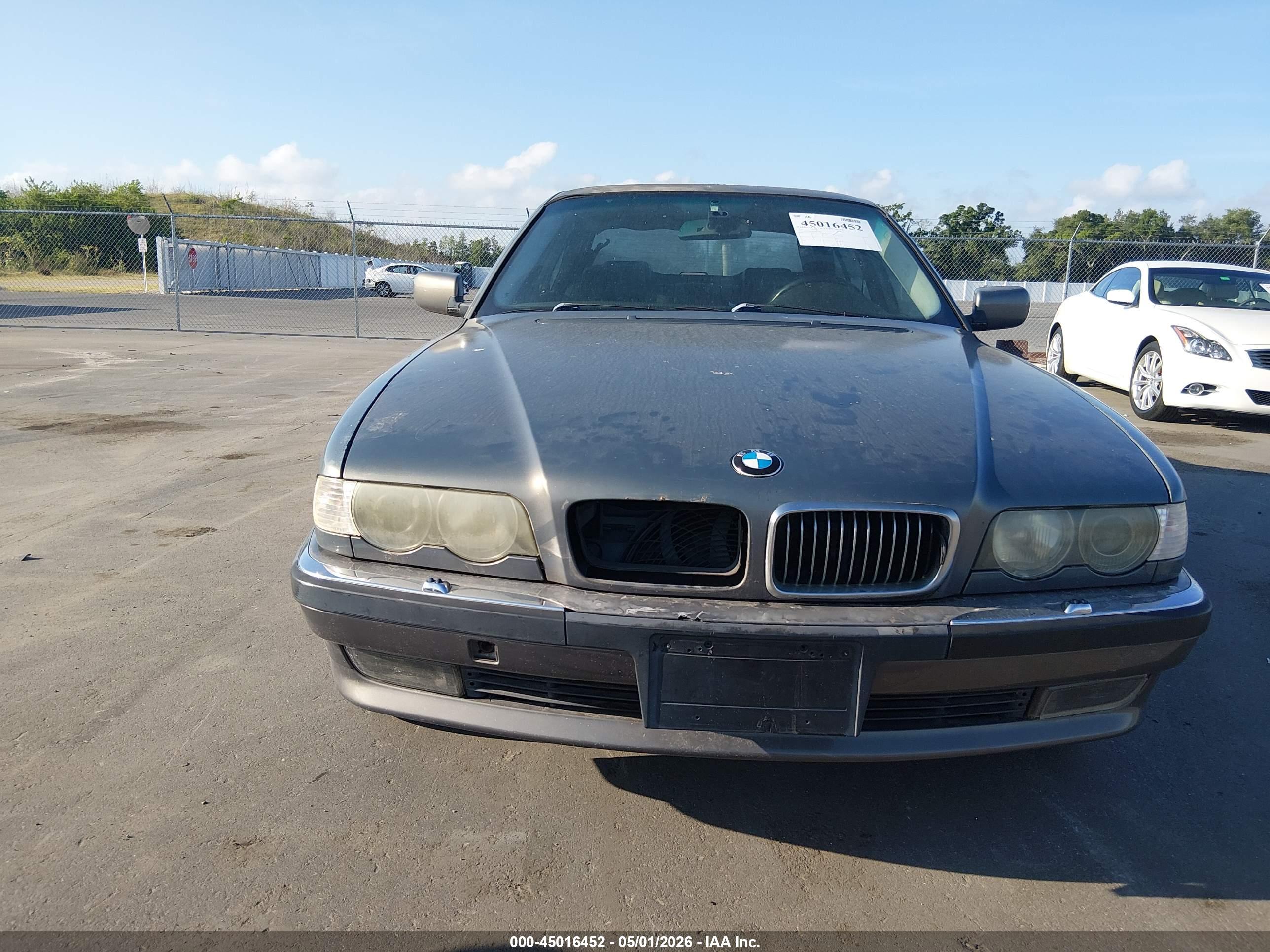 BMW 740IL image 6