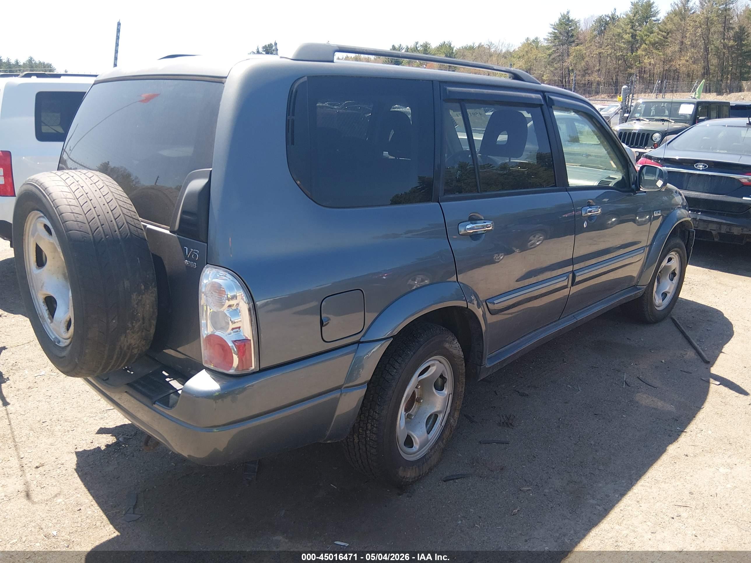 SUZUKI XL-7 image 4
