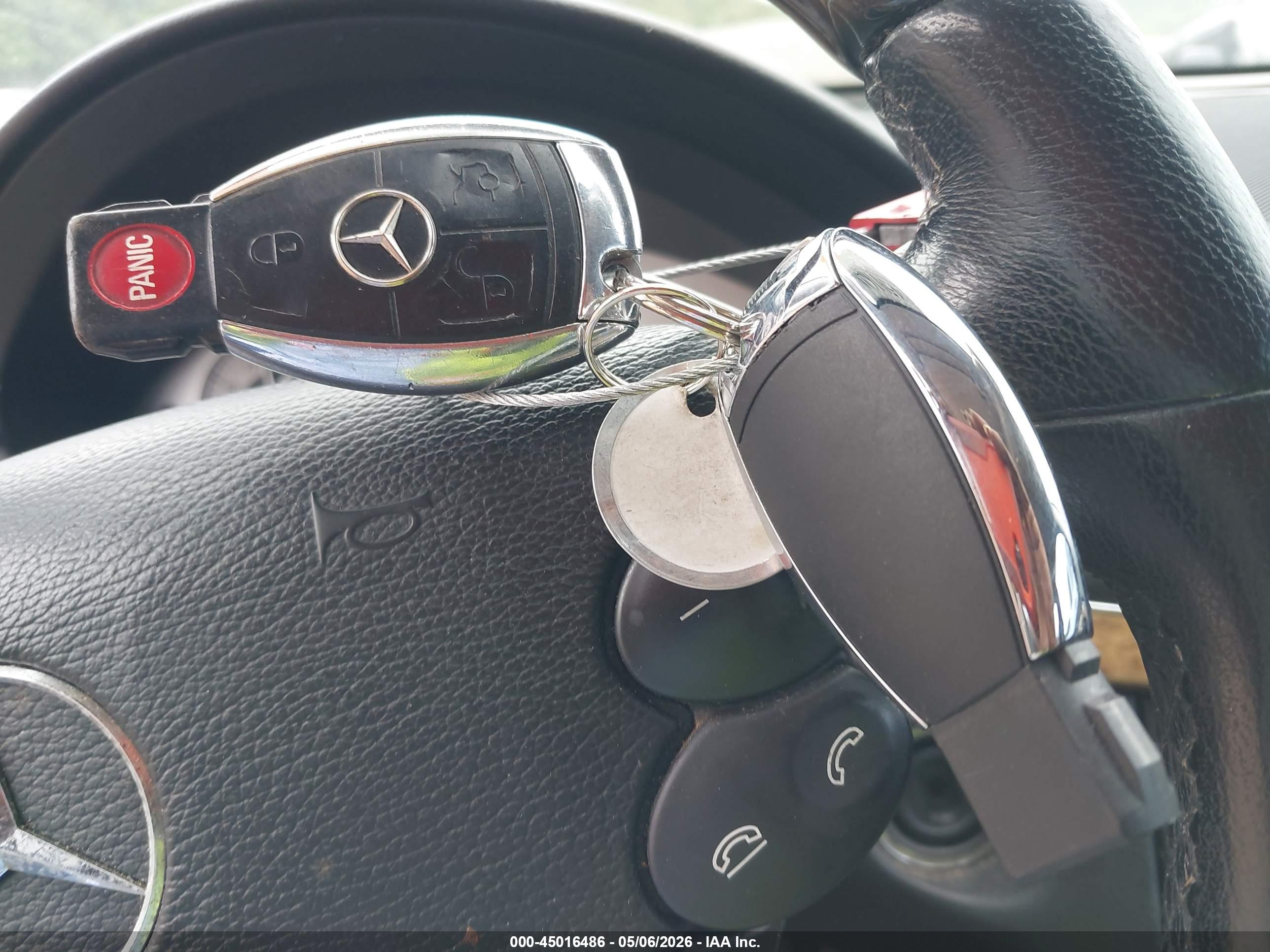 MERCEDES-BENZ E image 11