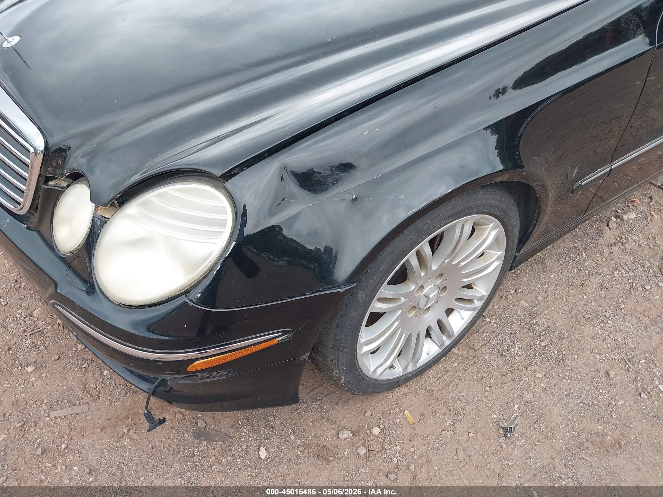 MERCEDES-BENZ E image 6