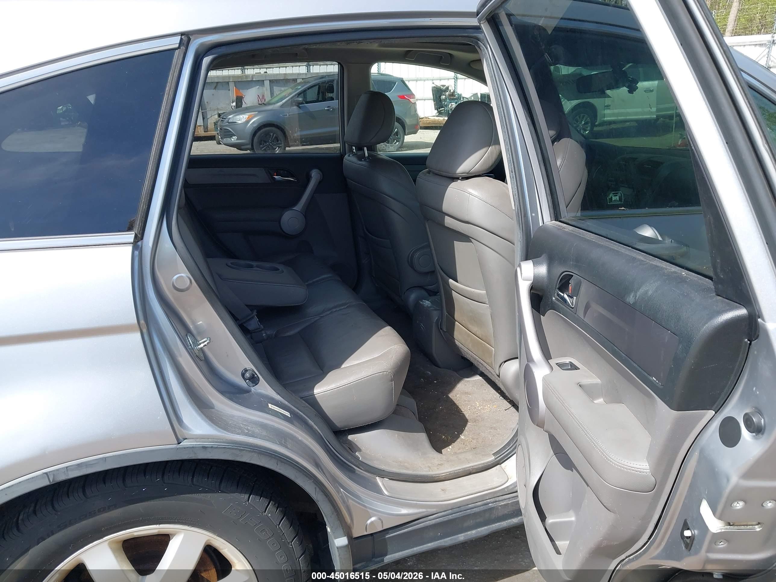 HONDA CR-V image 8