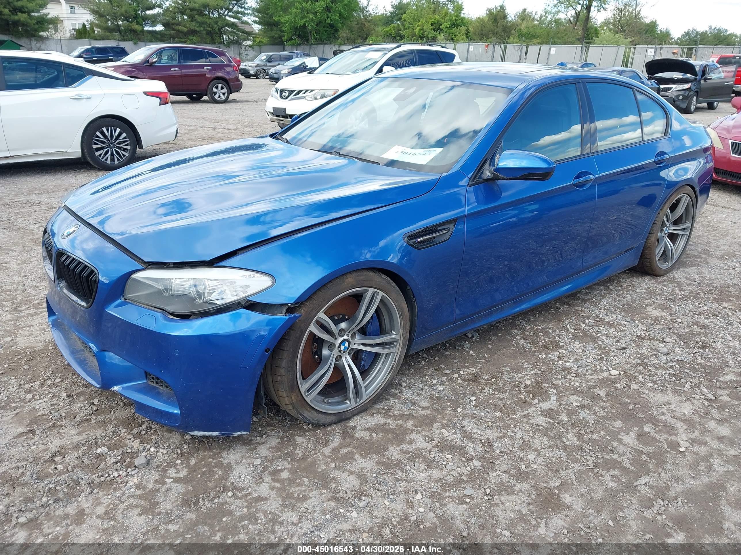 BMW M5 image 2