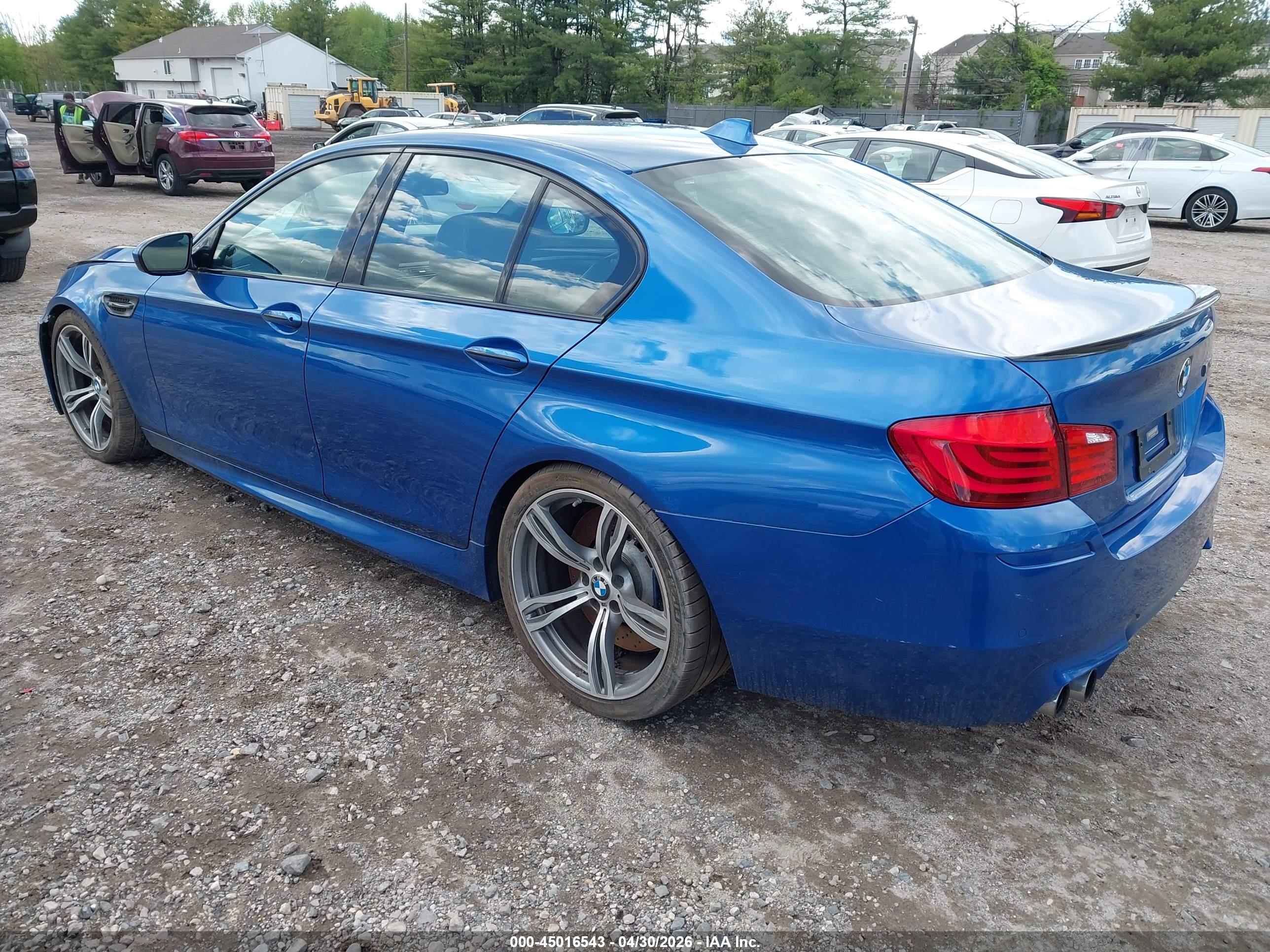 BMW M5 image 3