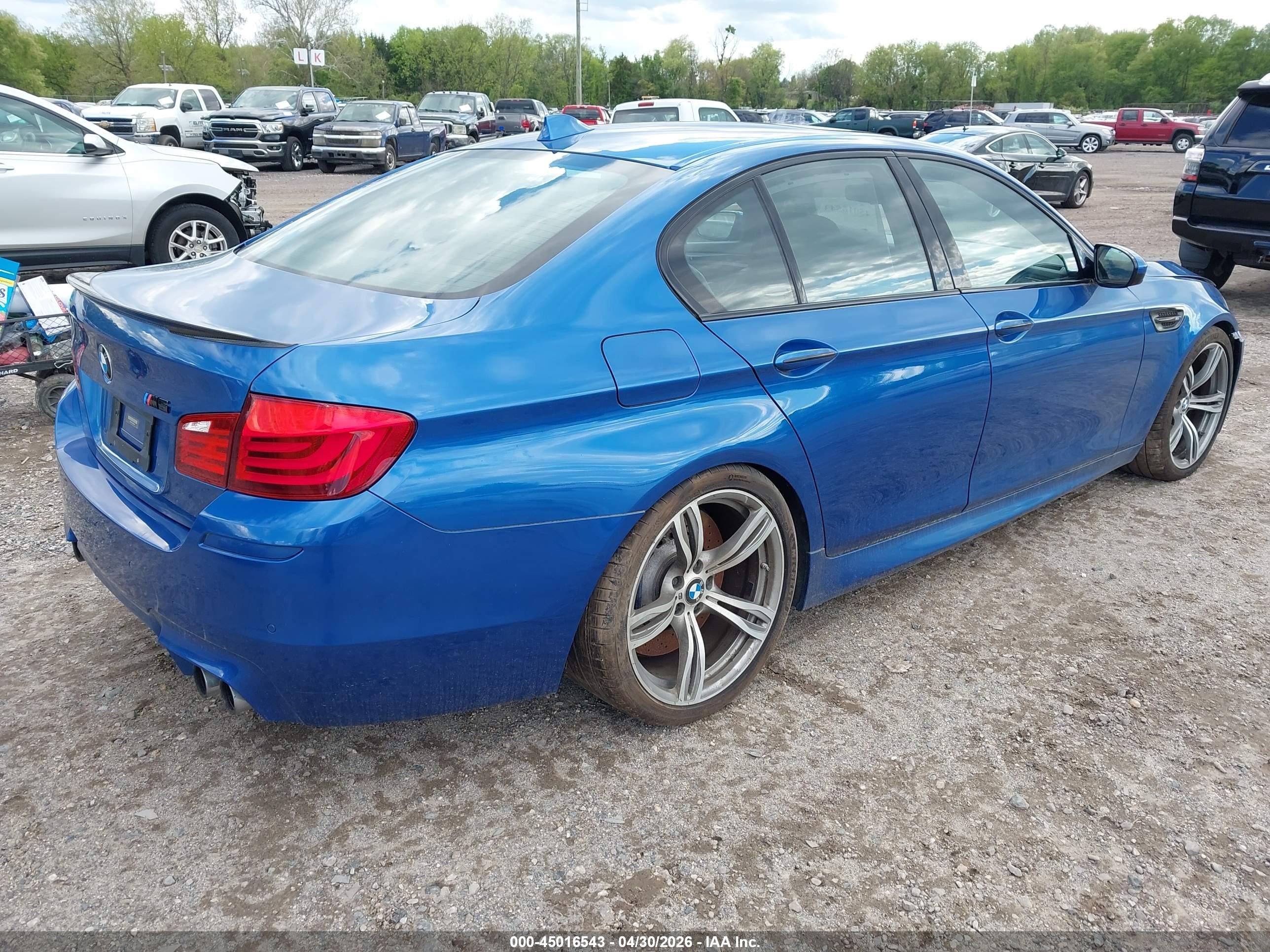BMW M5 image 4