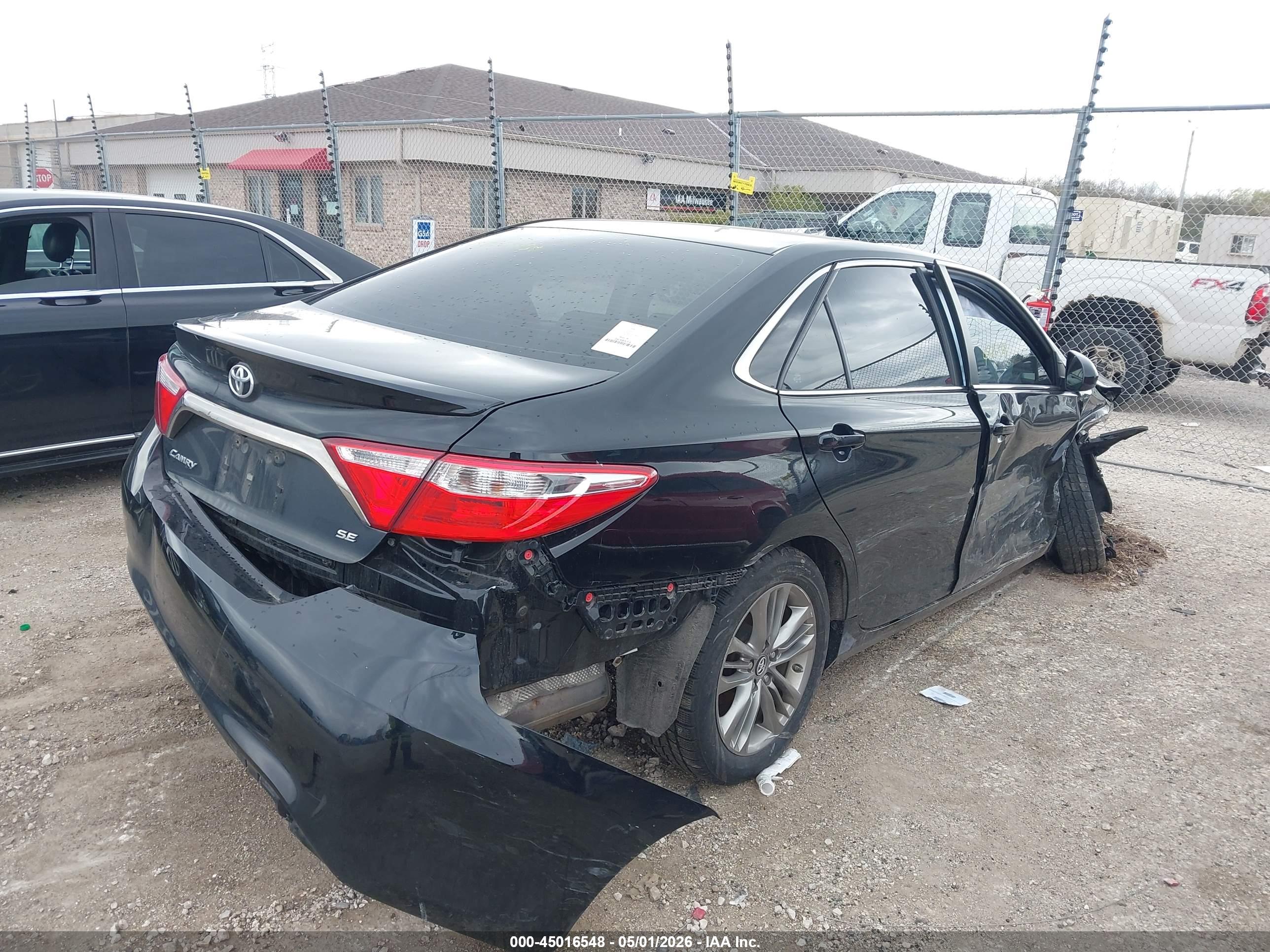 TOYOTA CAMRY image 4