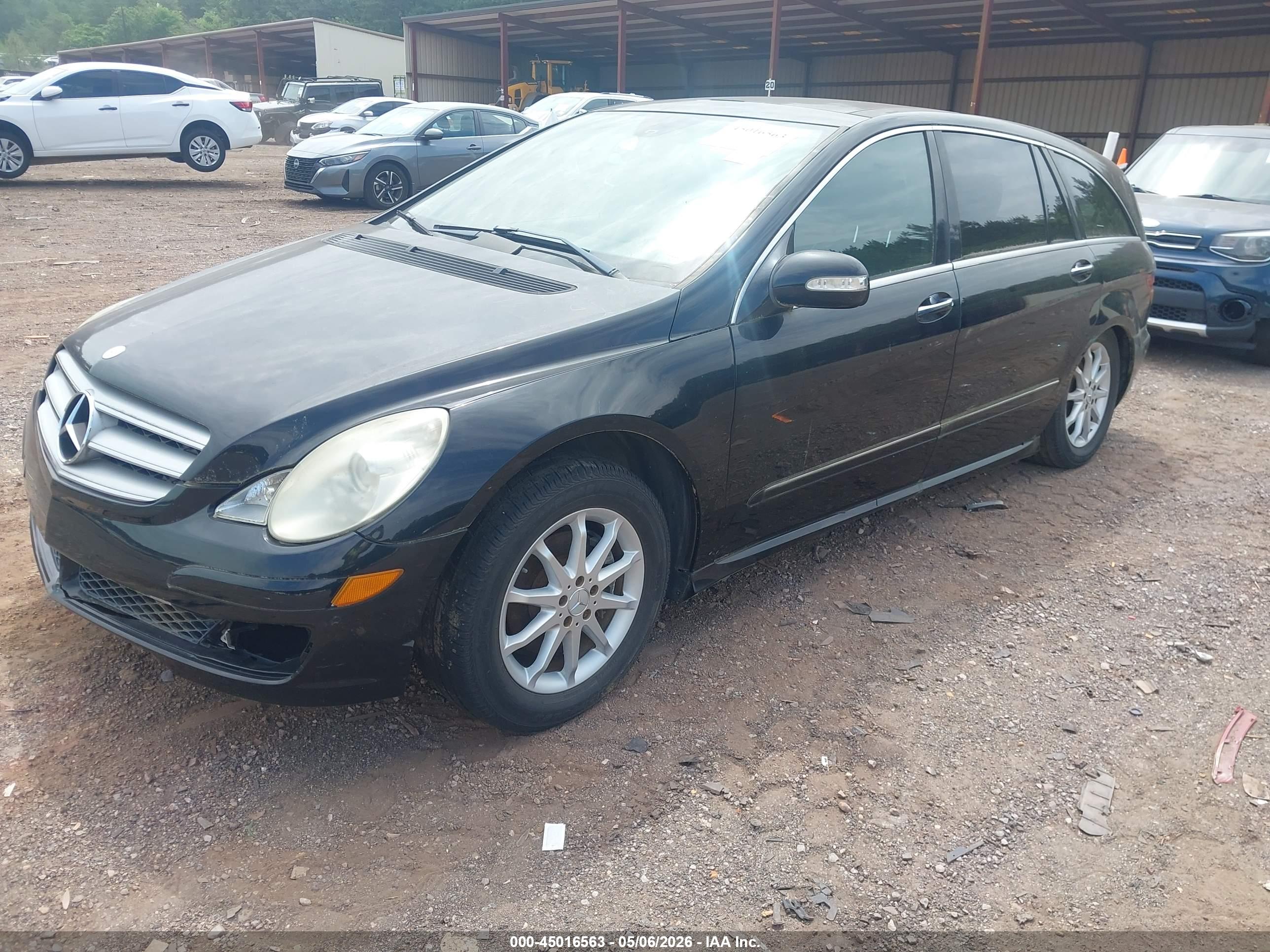 MERCEDES-BENZ R image 2