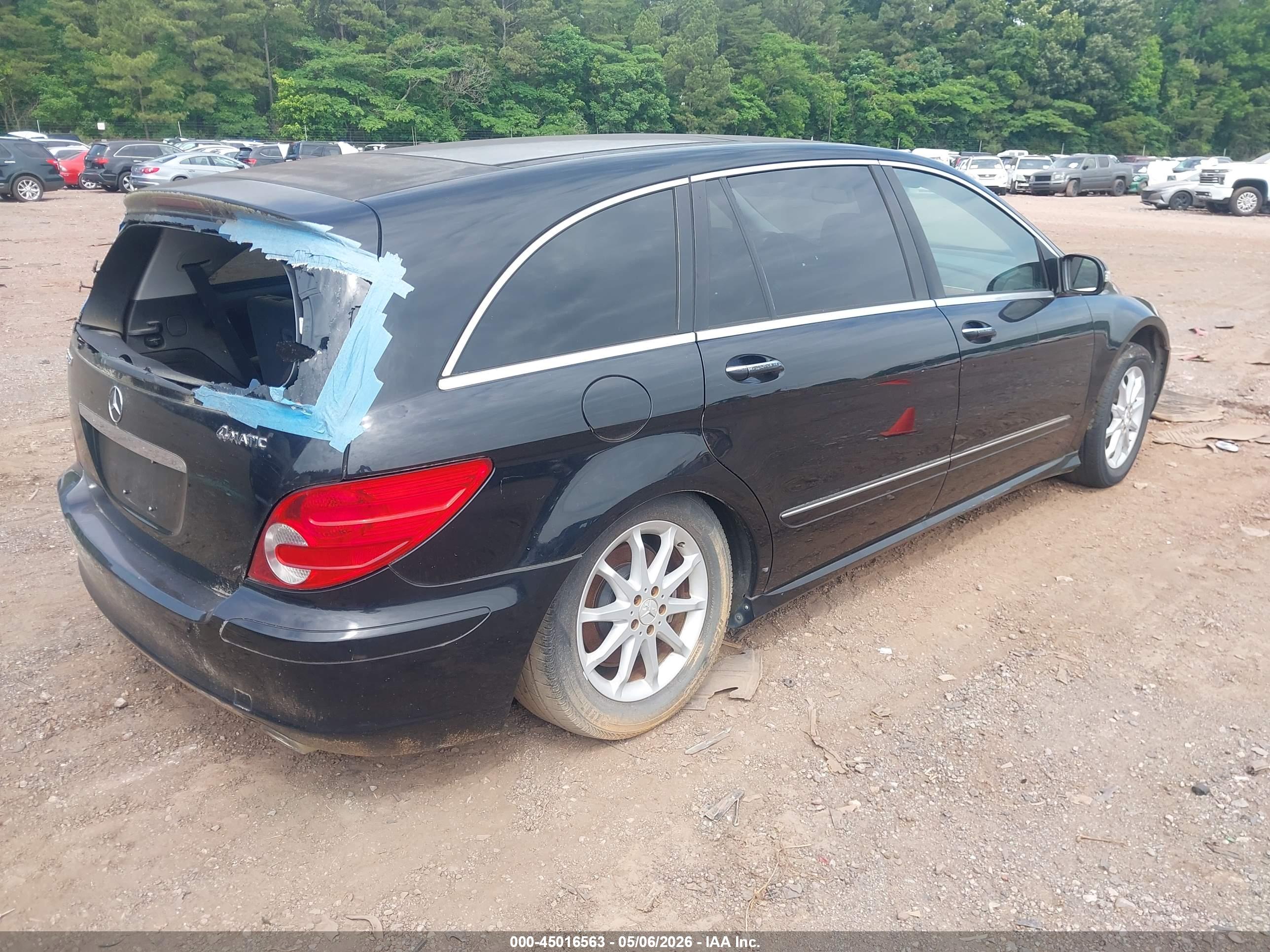 MERCEDES-BENZ R image 4