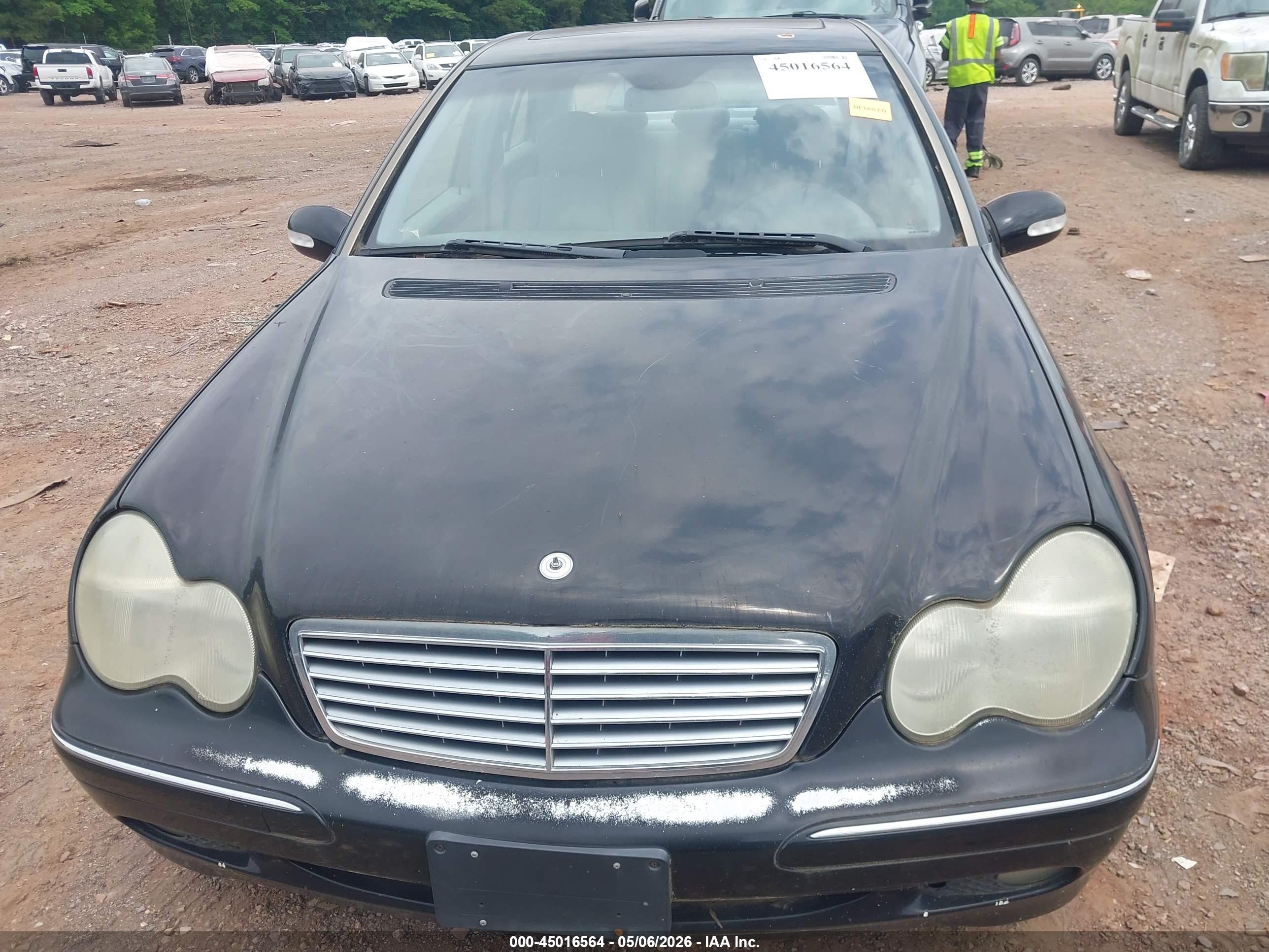 MERCEDES-BENZ C image 6