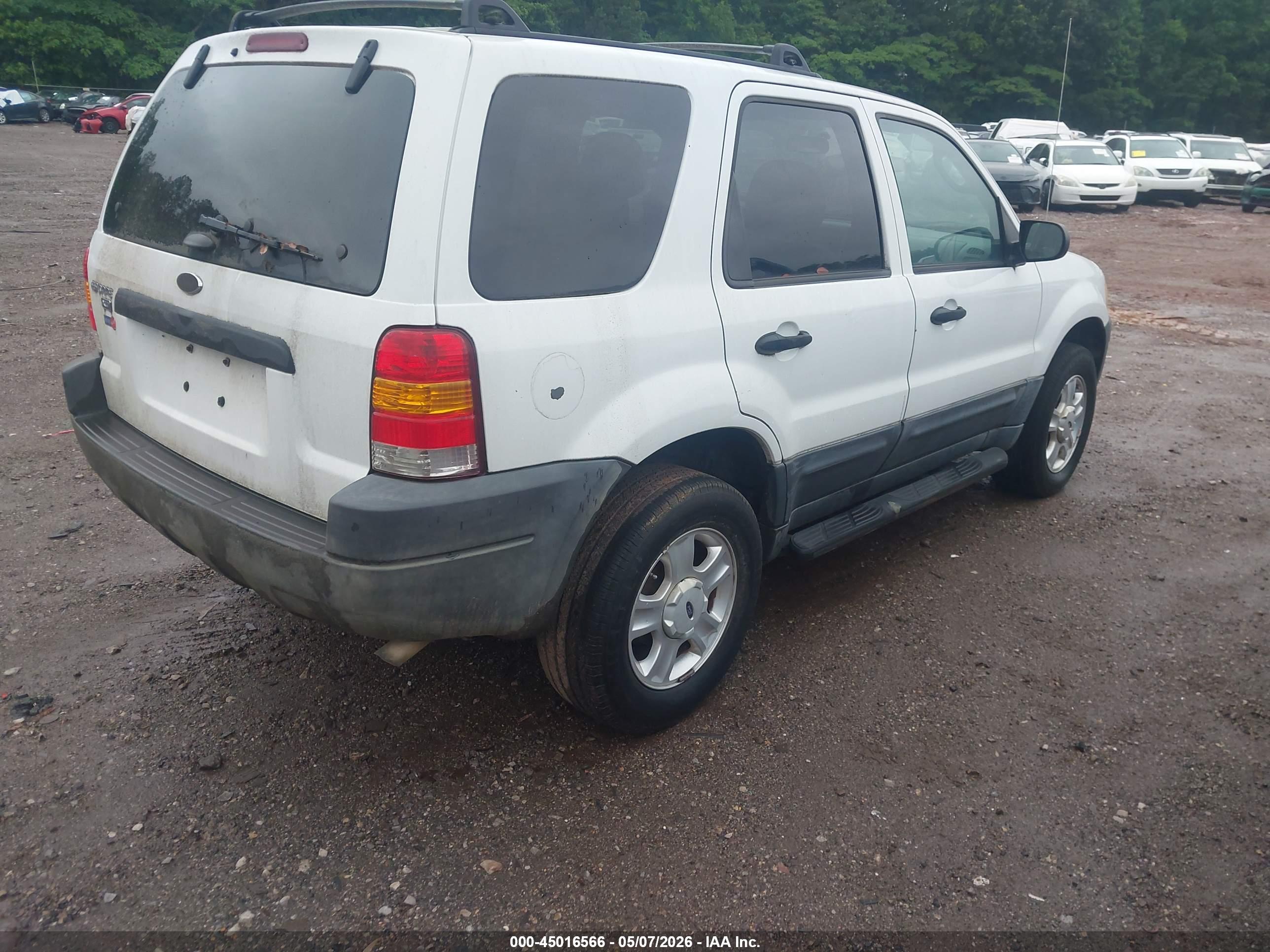 FORD ESCAPE image 4