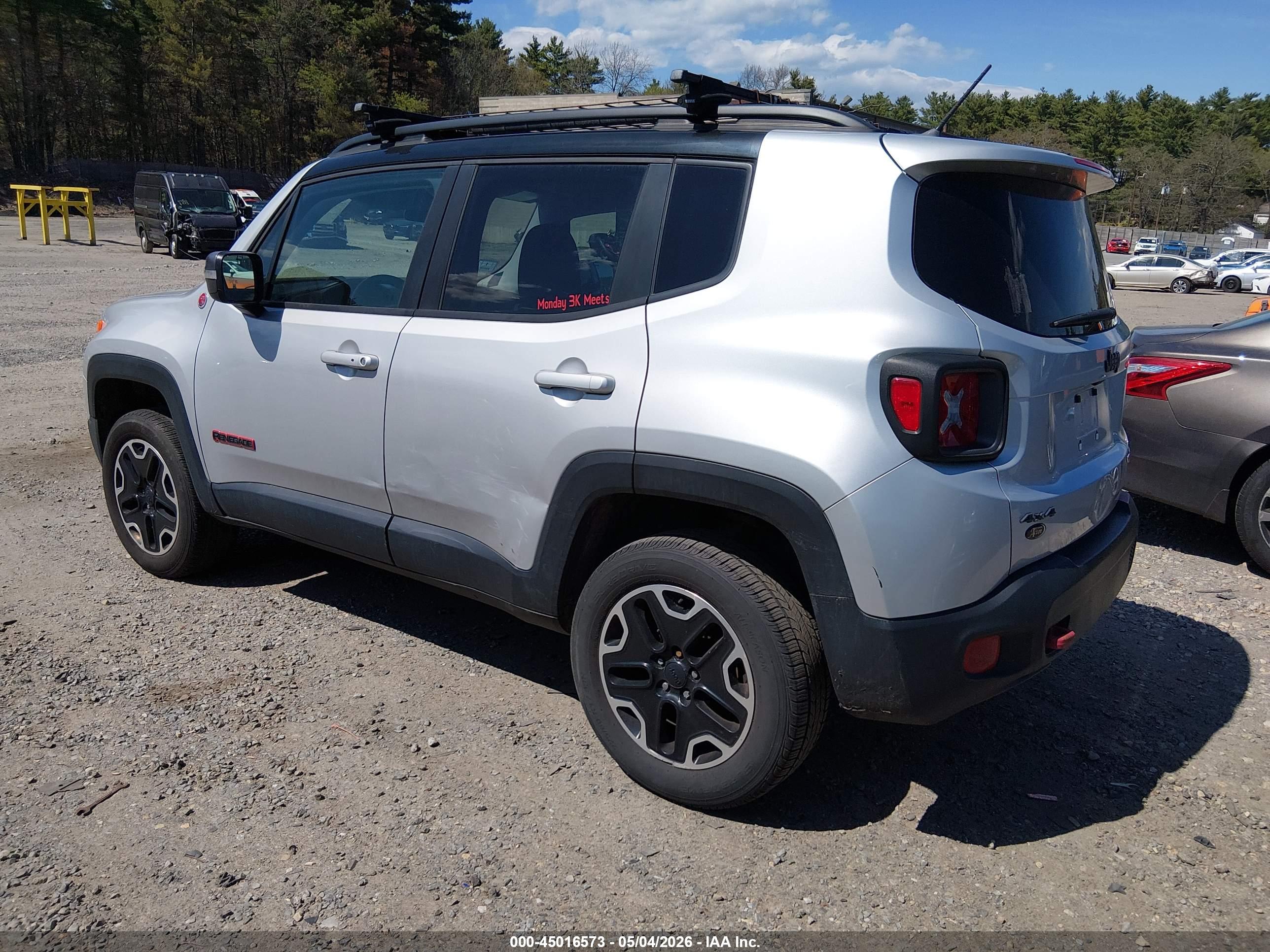 JEEP RENEGADE image 3