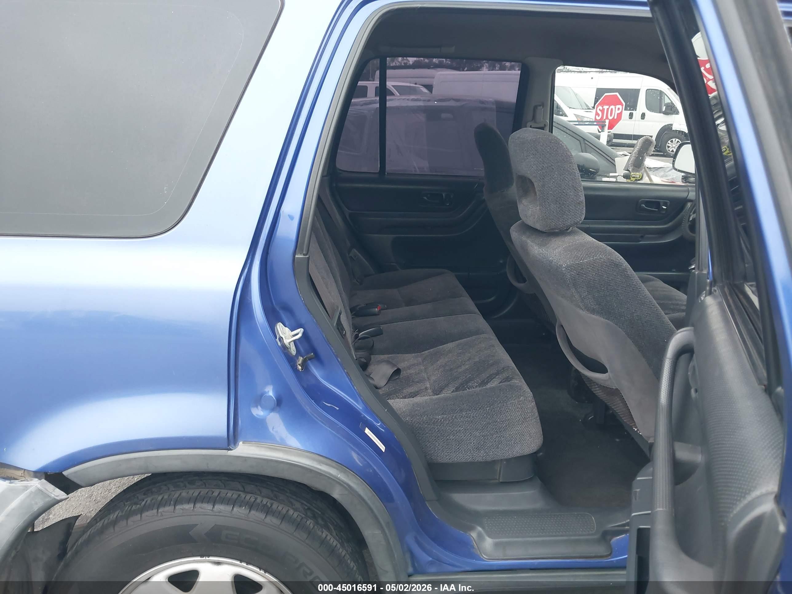 HONDA CR-V image 8