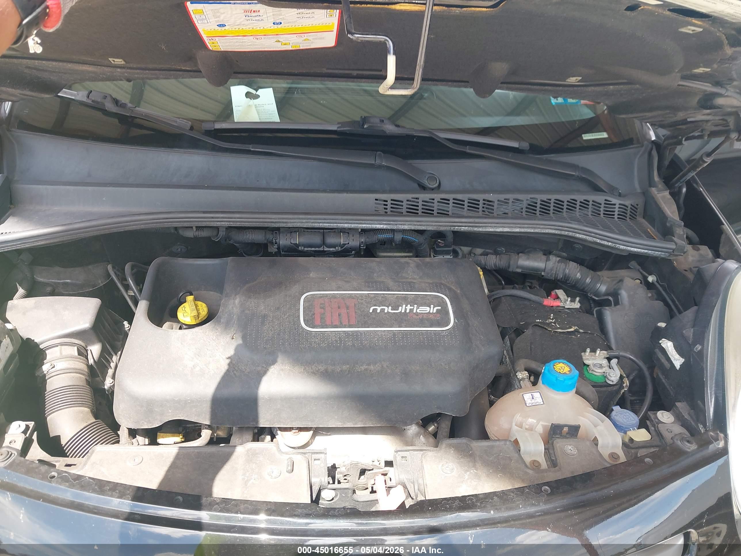FIAT 500L image 10