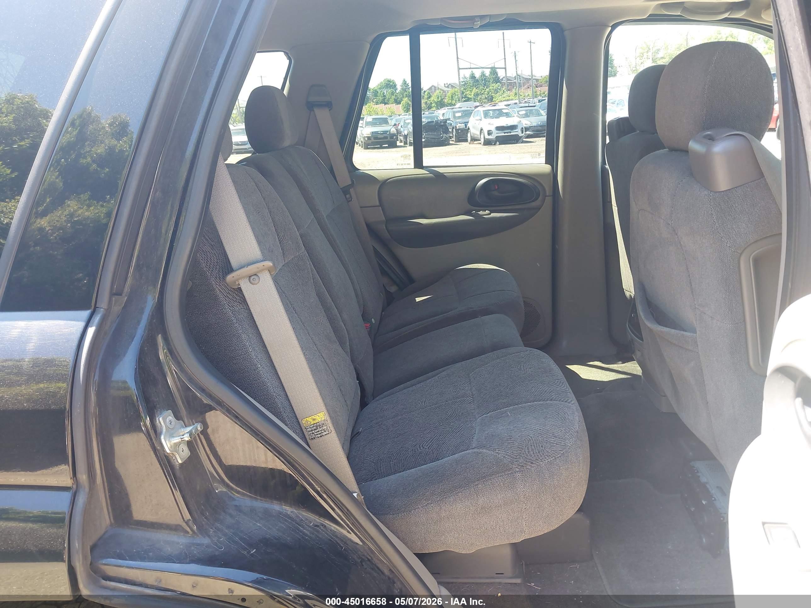 CHEVROLET TRAILBLAZER image 8
