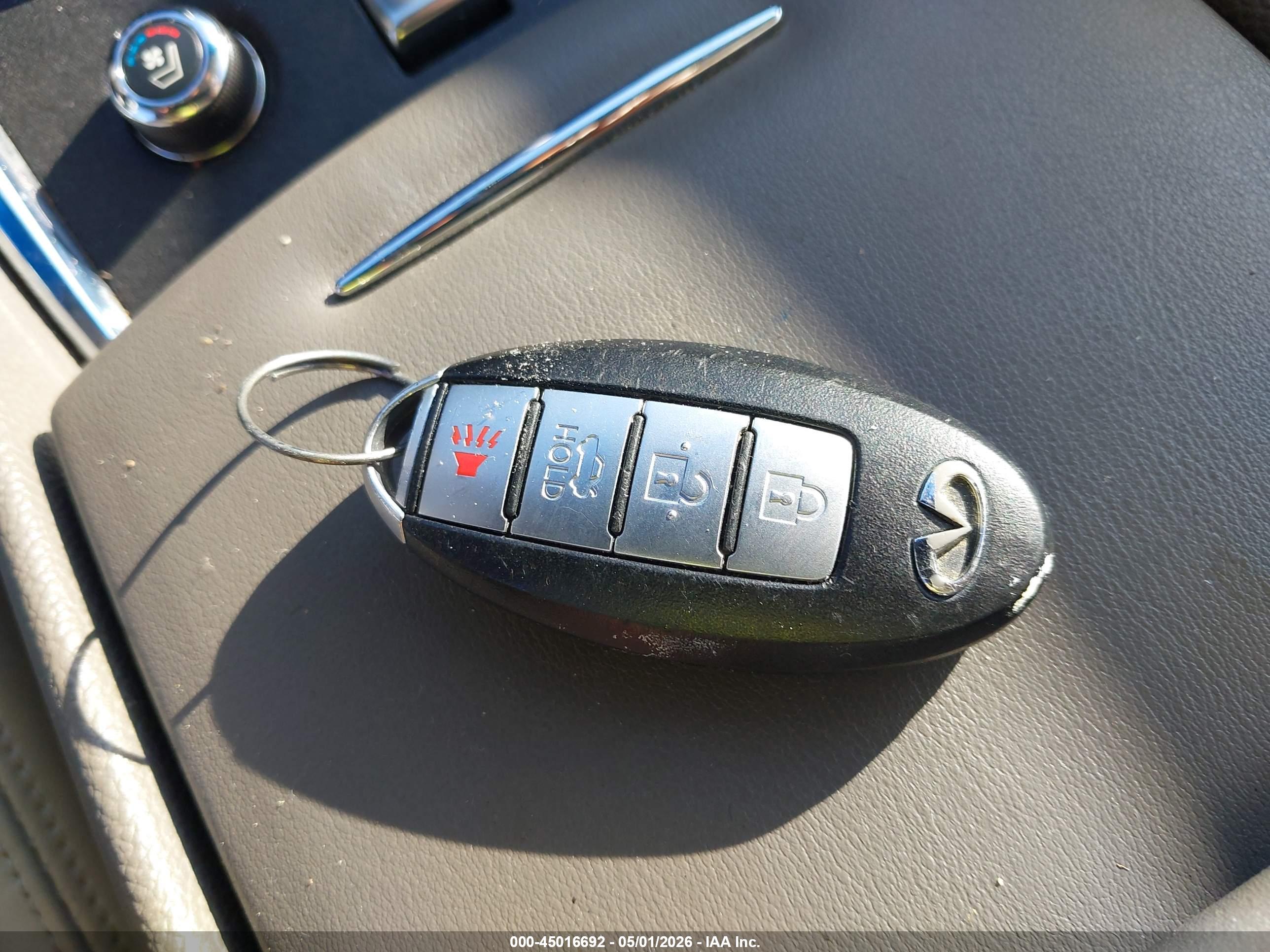 INFINITI G37 image 11
