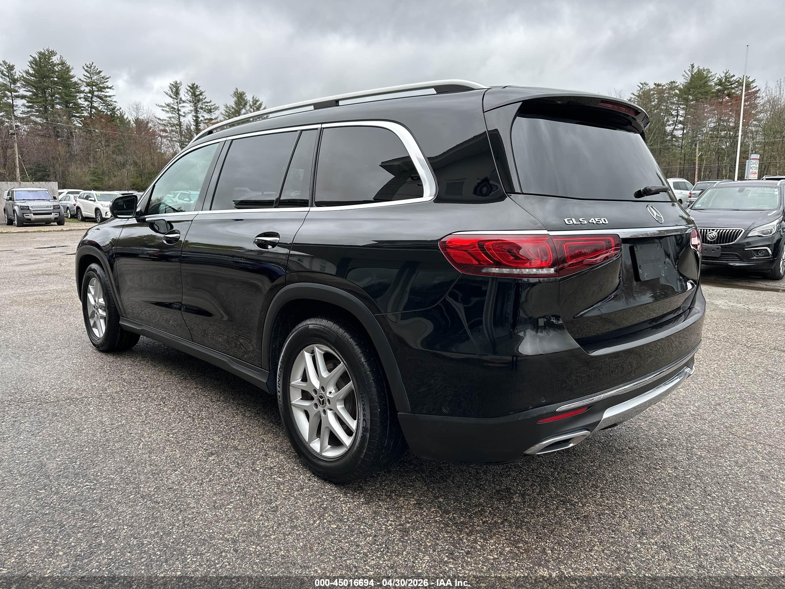 MERCEDES-BENZ GLS image 3