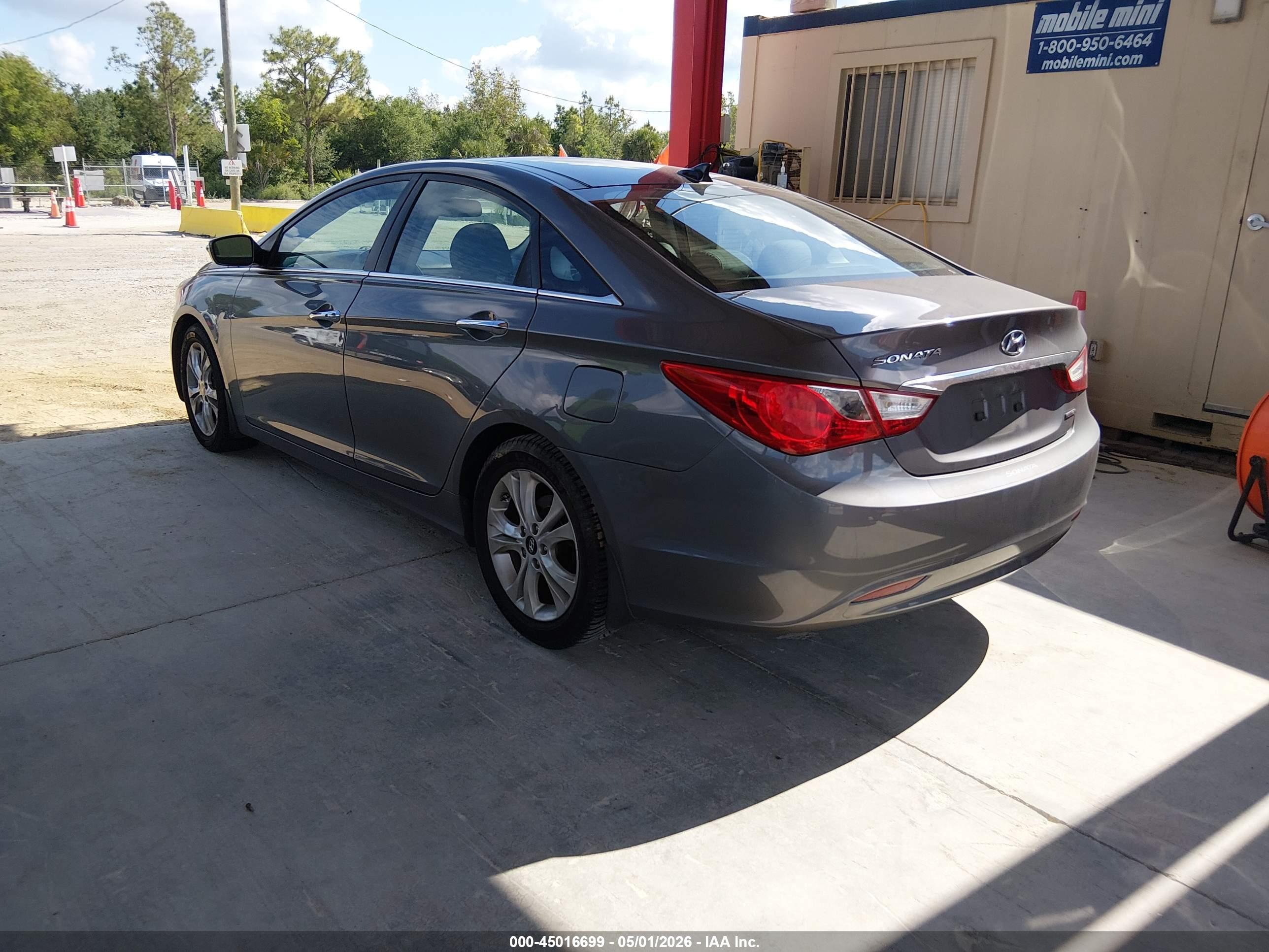 HYUNDAI SONATA image 3
