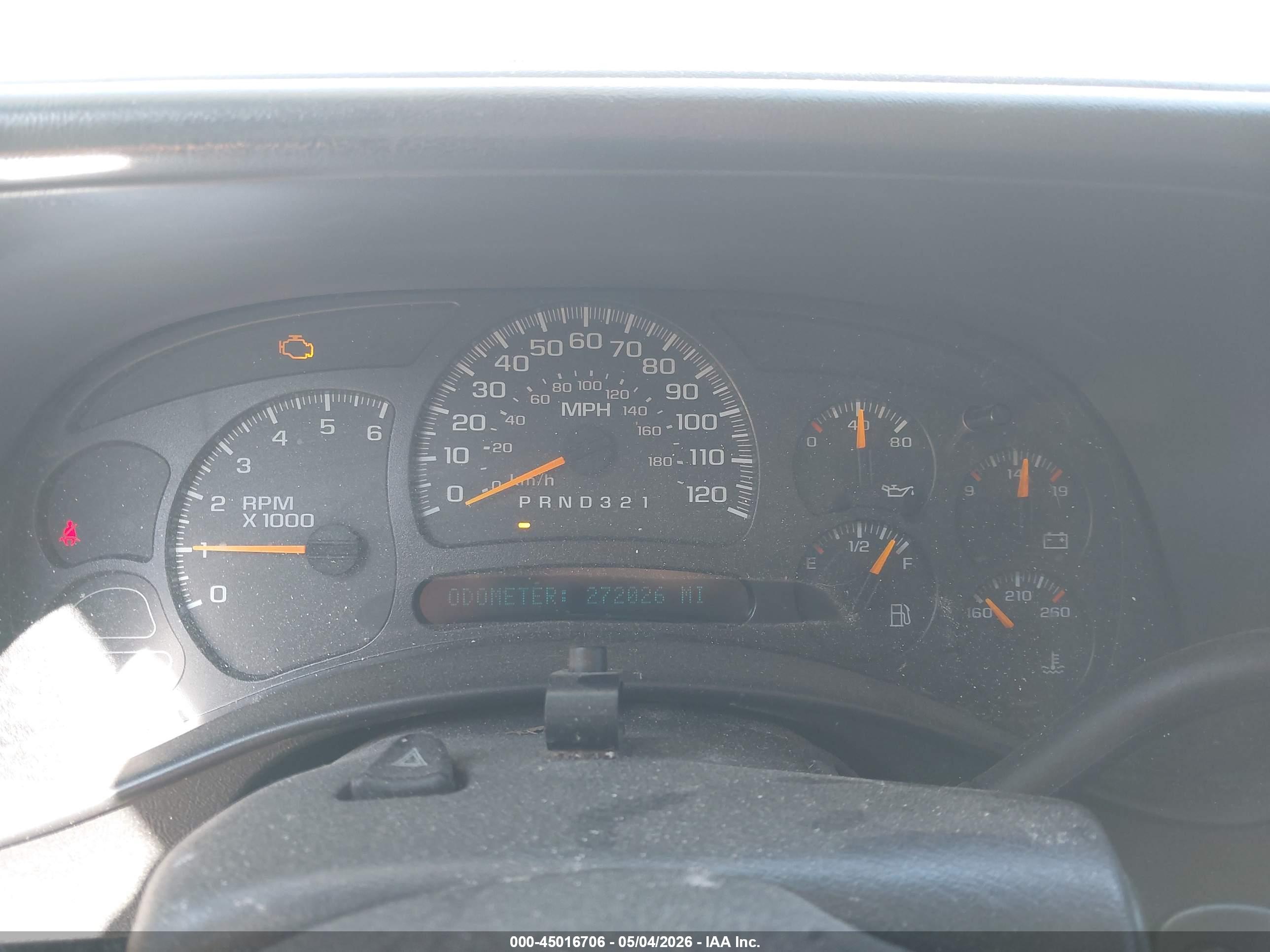 CHEVROLET SILVERADO image 7