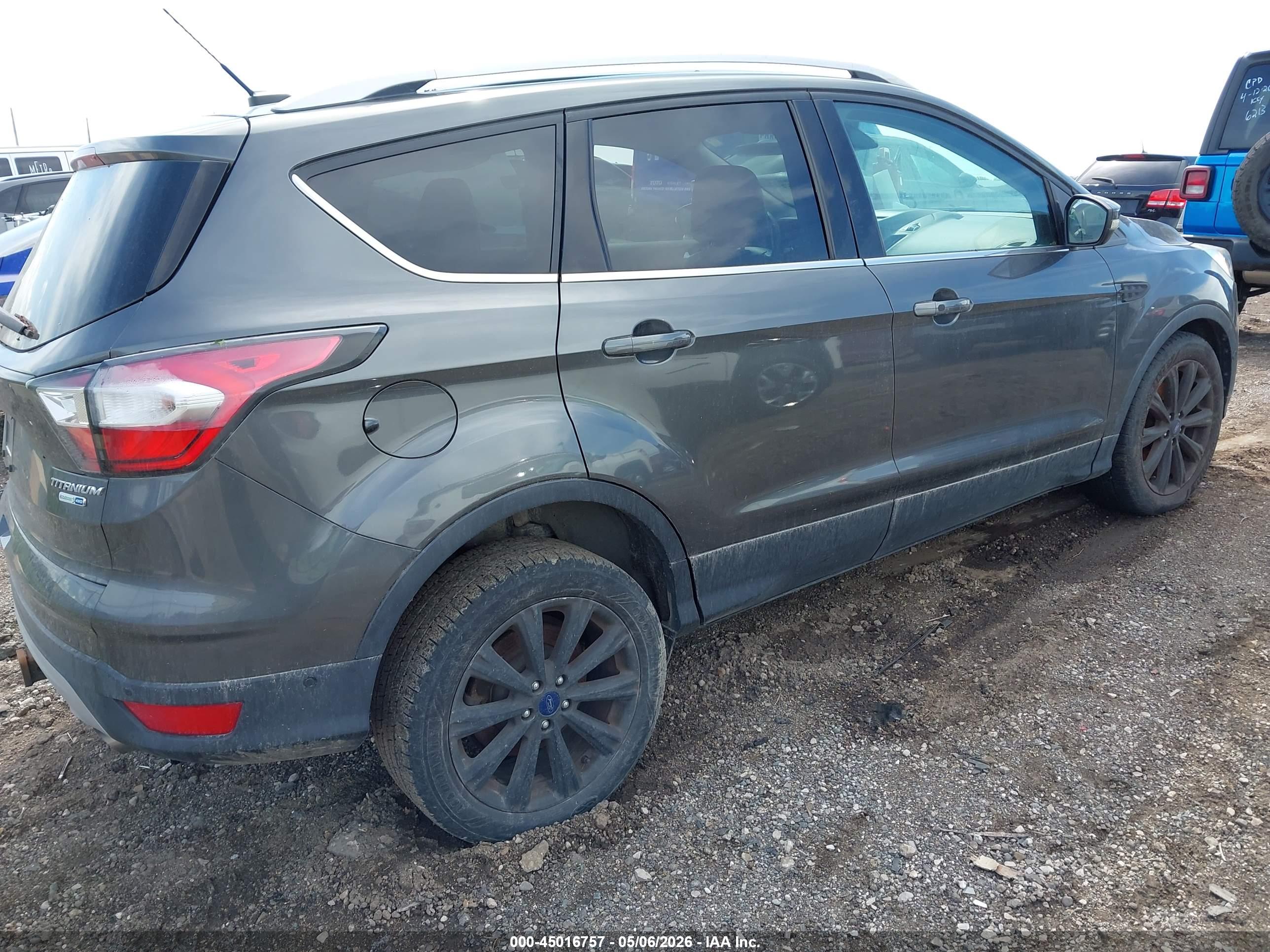 FORD ESCAPE image 4