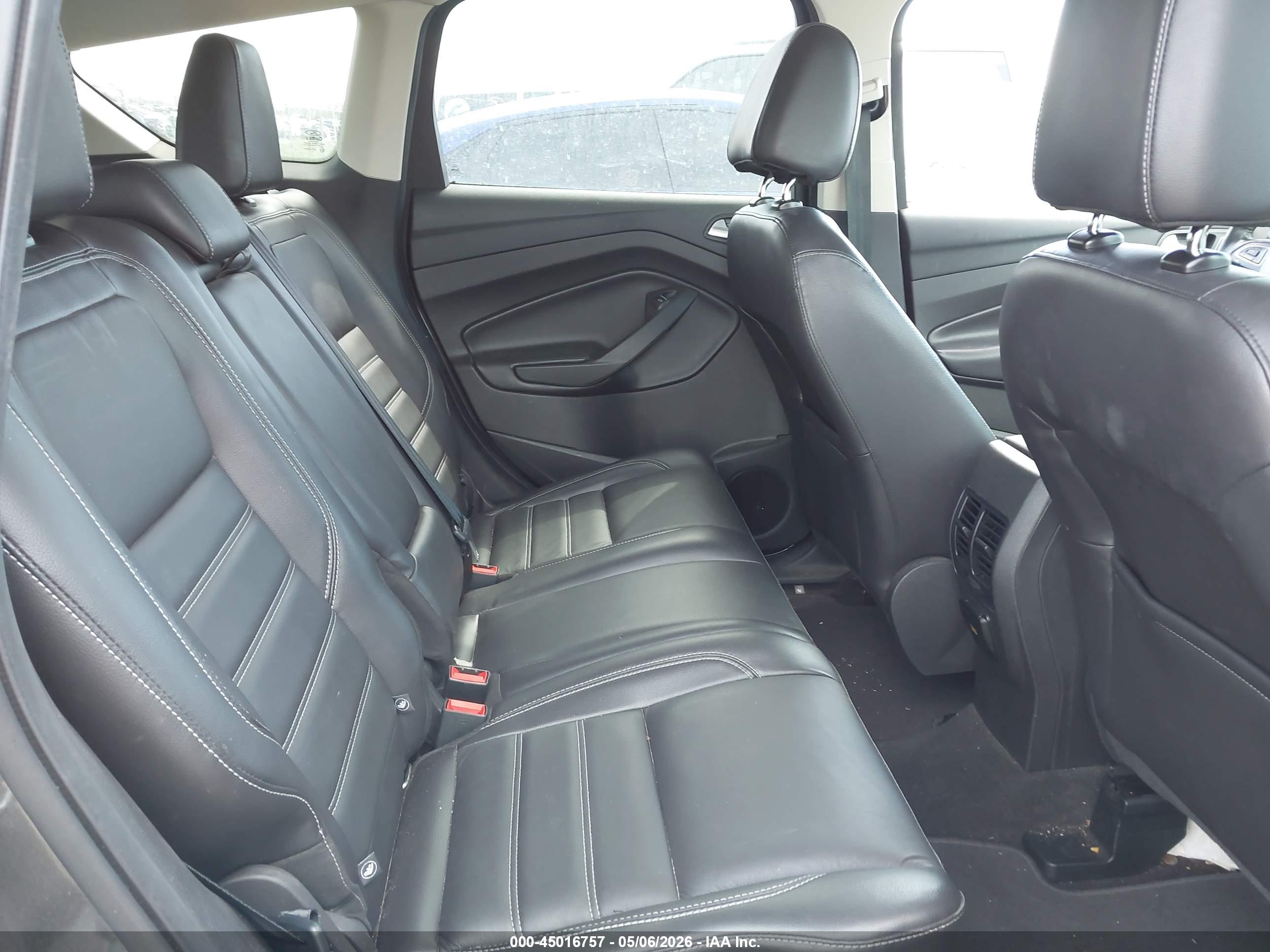 FORD ESCAPE image 8