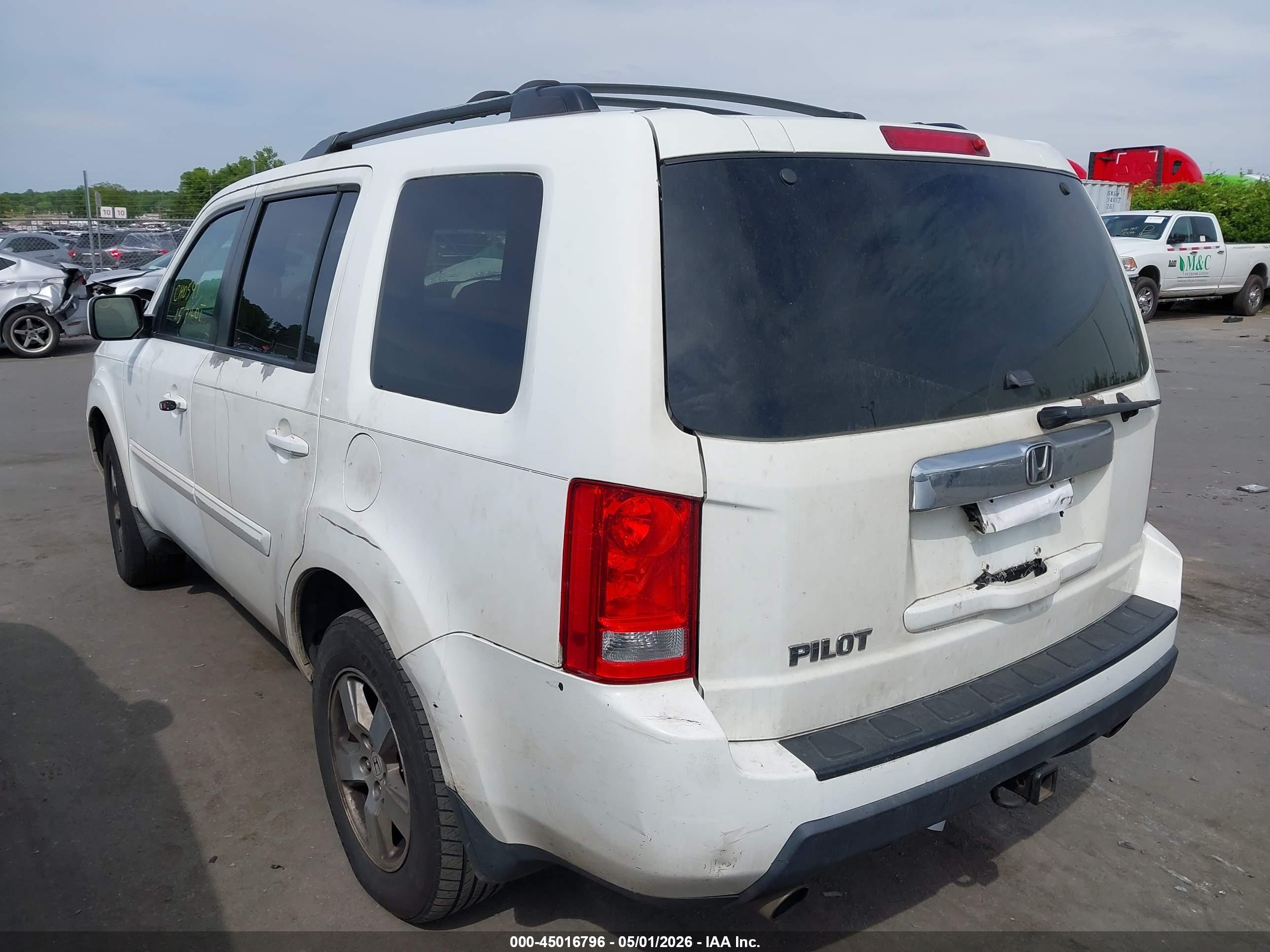 HONDA PILOT image 3