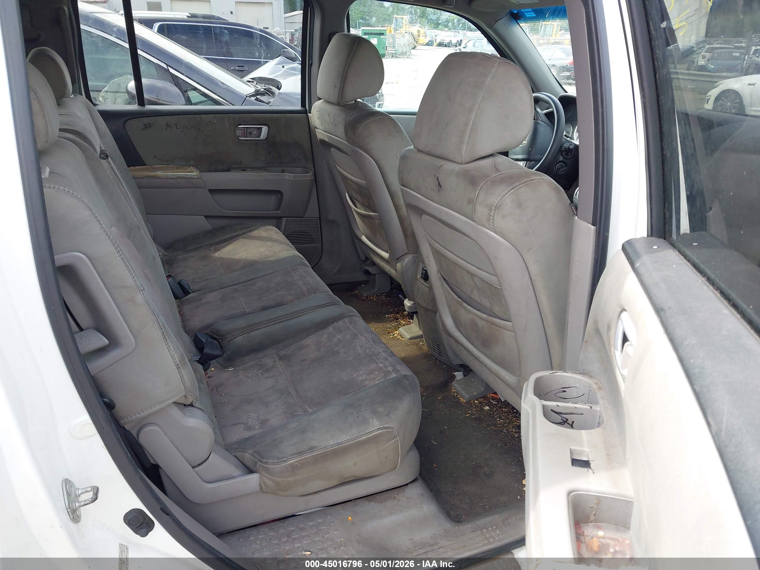HONDA PILOT image 8