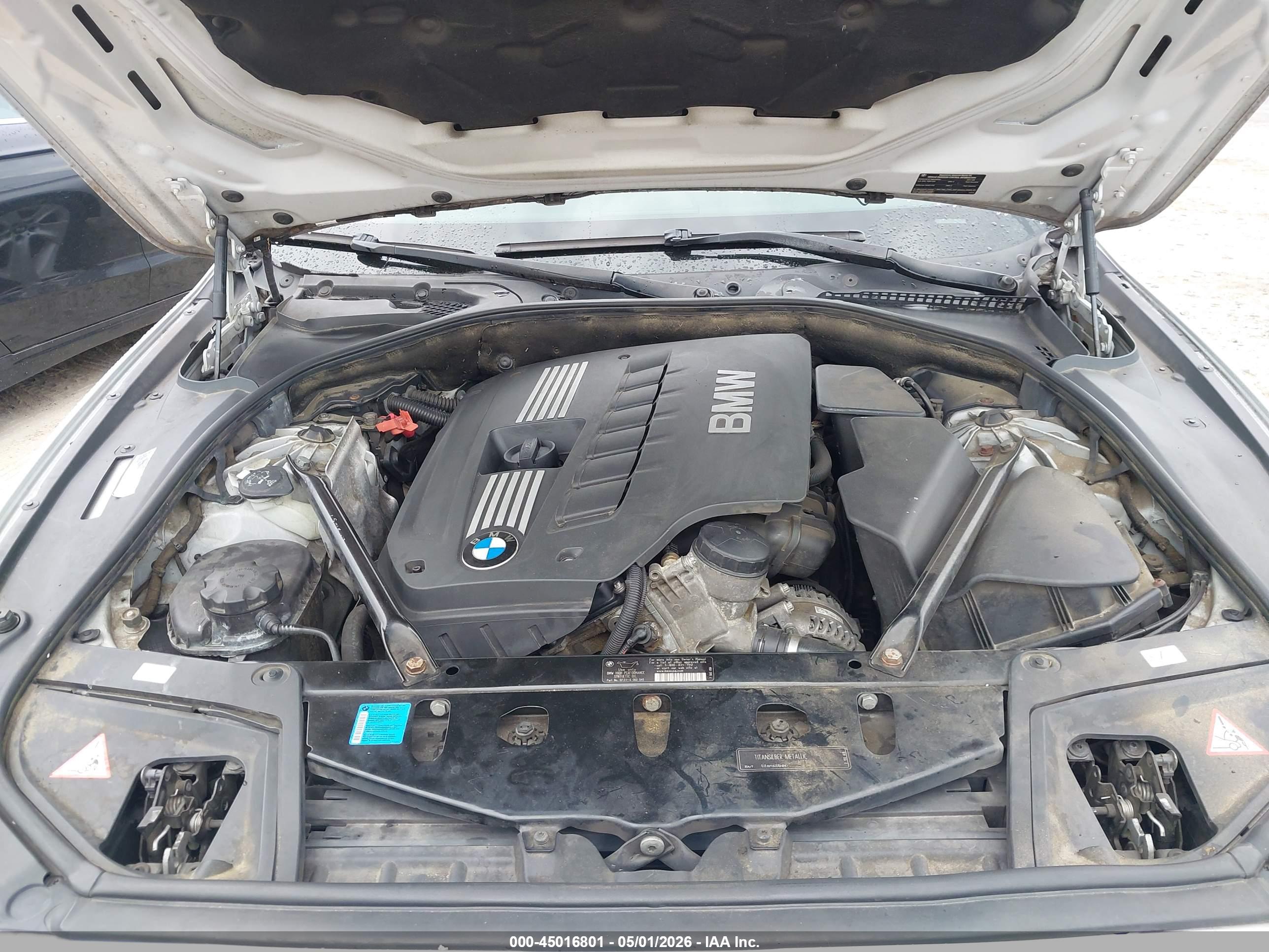 BMW 528I image 10