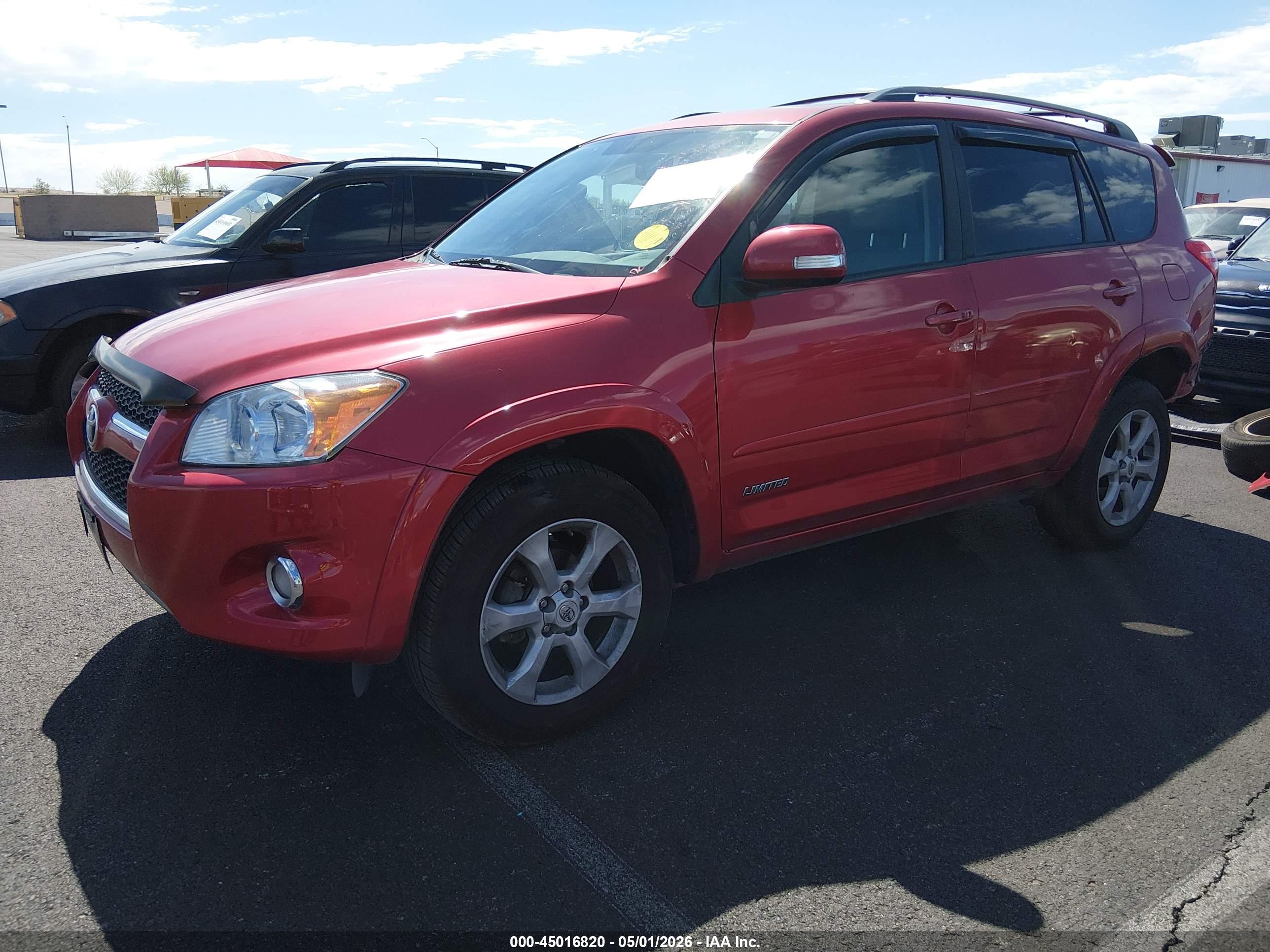 TOYOTA RAV4 image 2