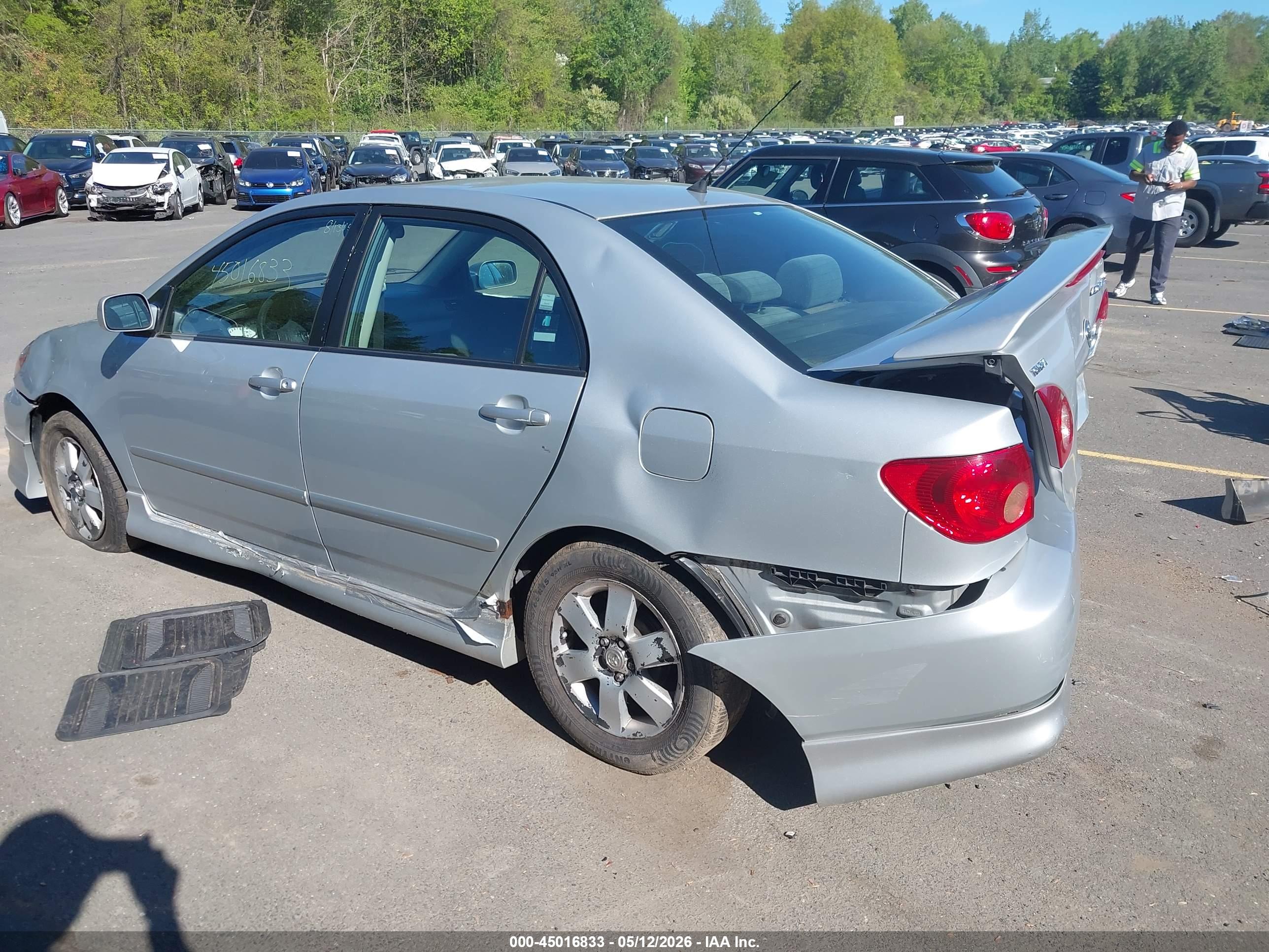 TOYOTA COROLLA image 3